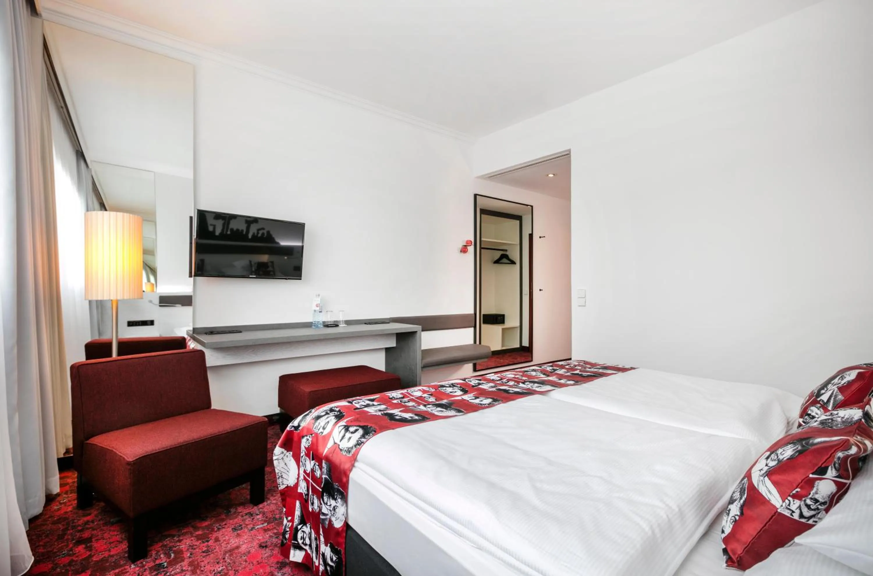 TV and multimedia, Bed in ARCOTEL Nike Linz