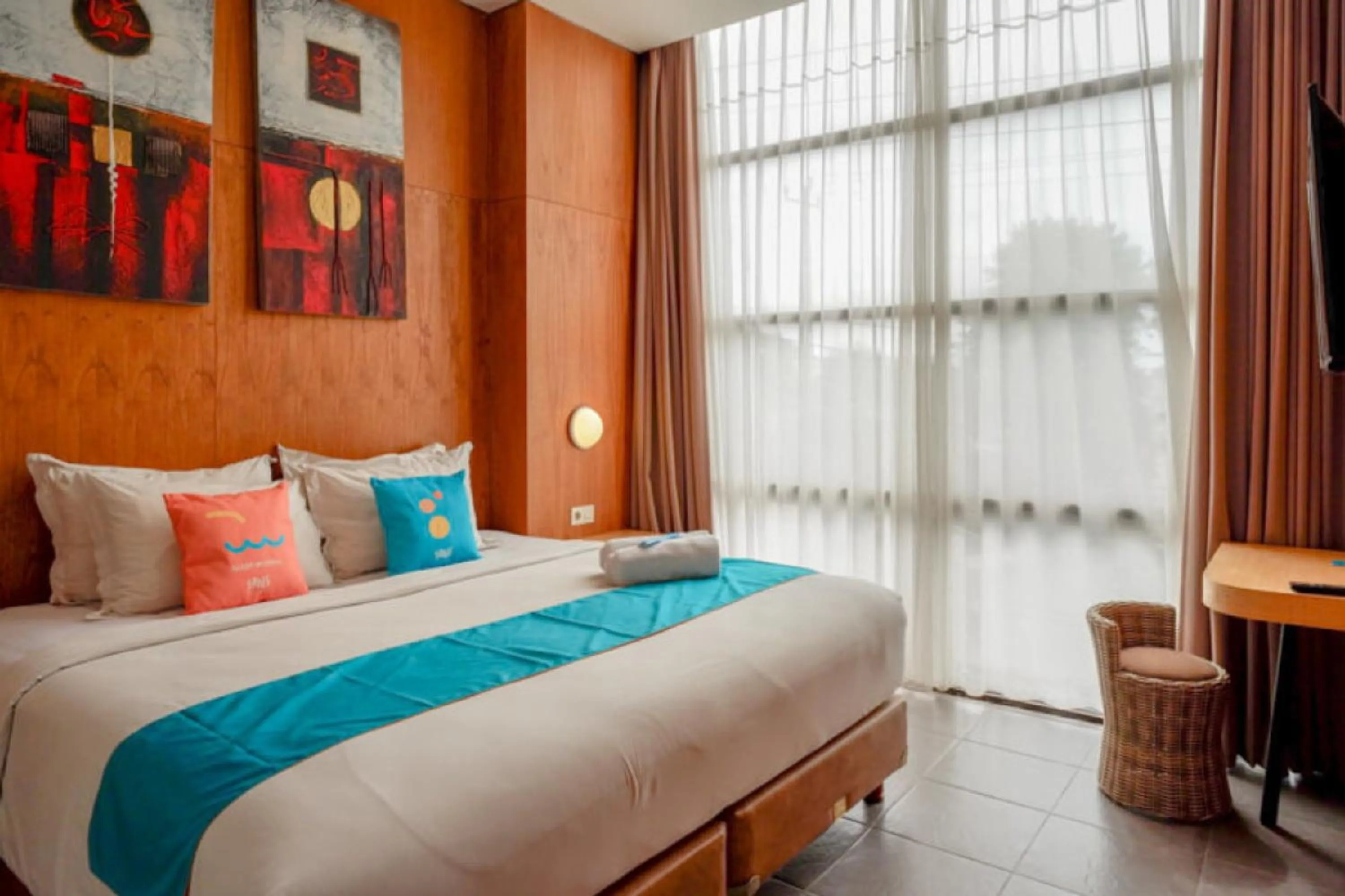 Bedroom, Bed in Sans Hotel Ekkon Yogyakarta by Reddoorz