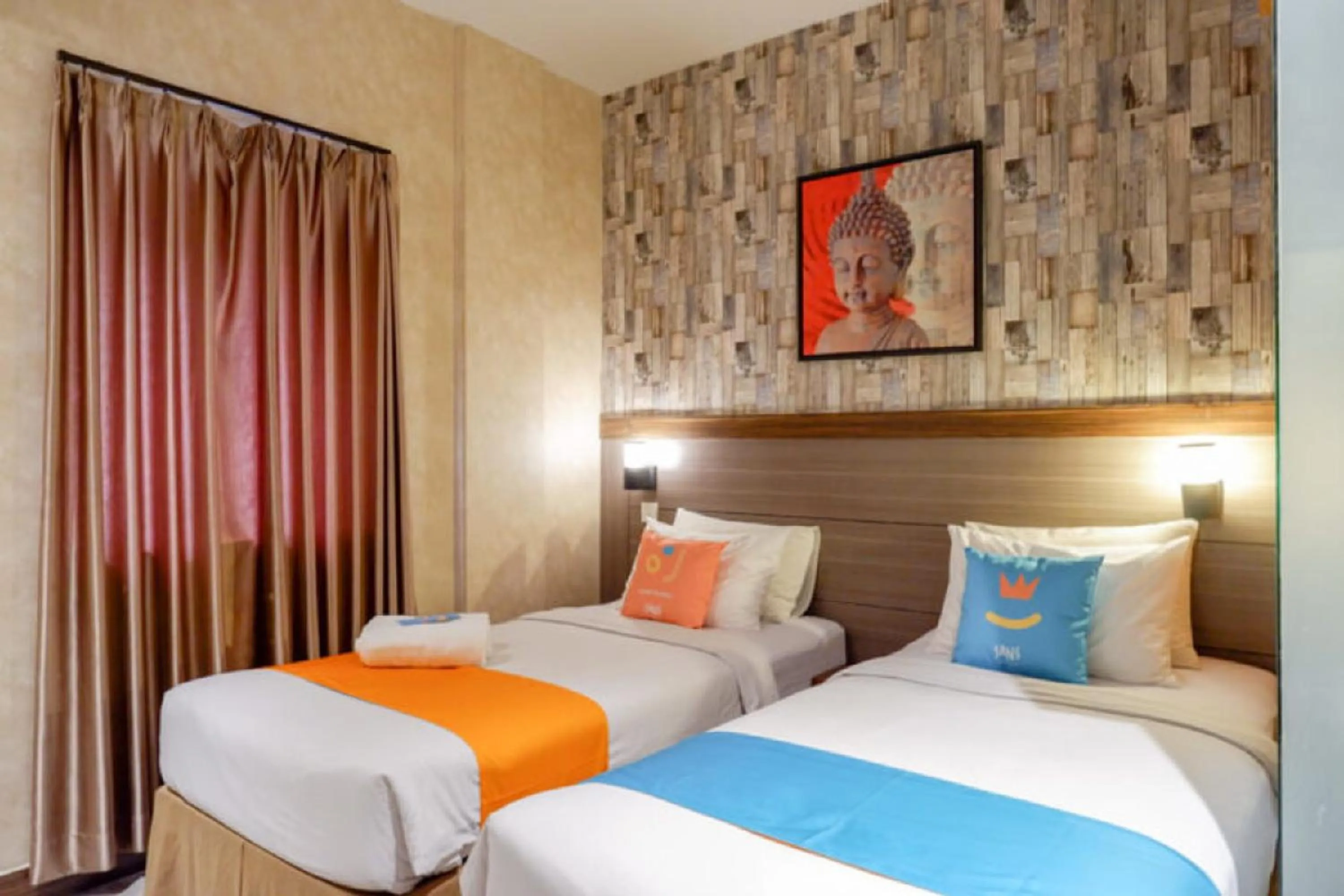 Bedroom, Bed in Sans Hotel Ekkon Yogyakarta by Reddoorz