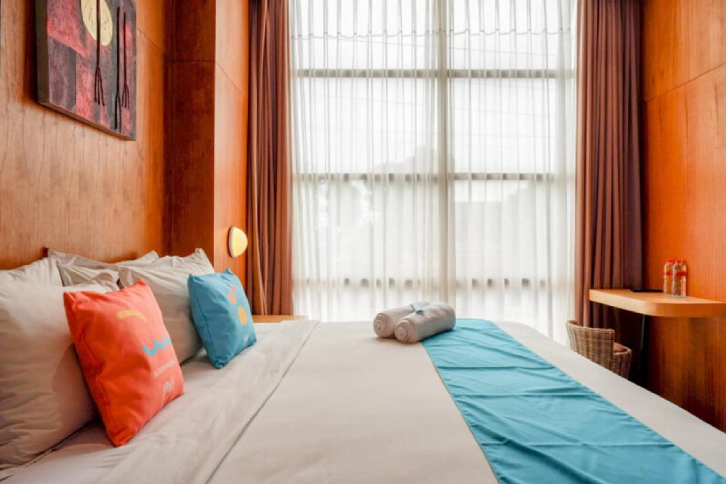 Bedroom, Bed in Sans Hotel Ekkon Yogyakarta by Reddoorz