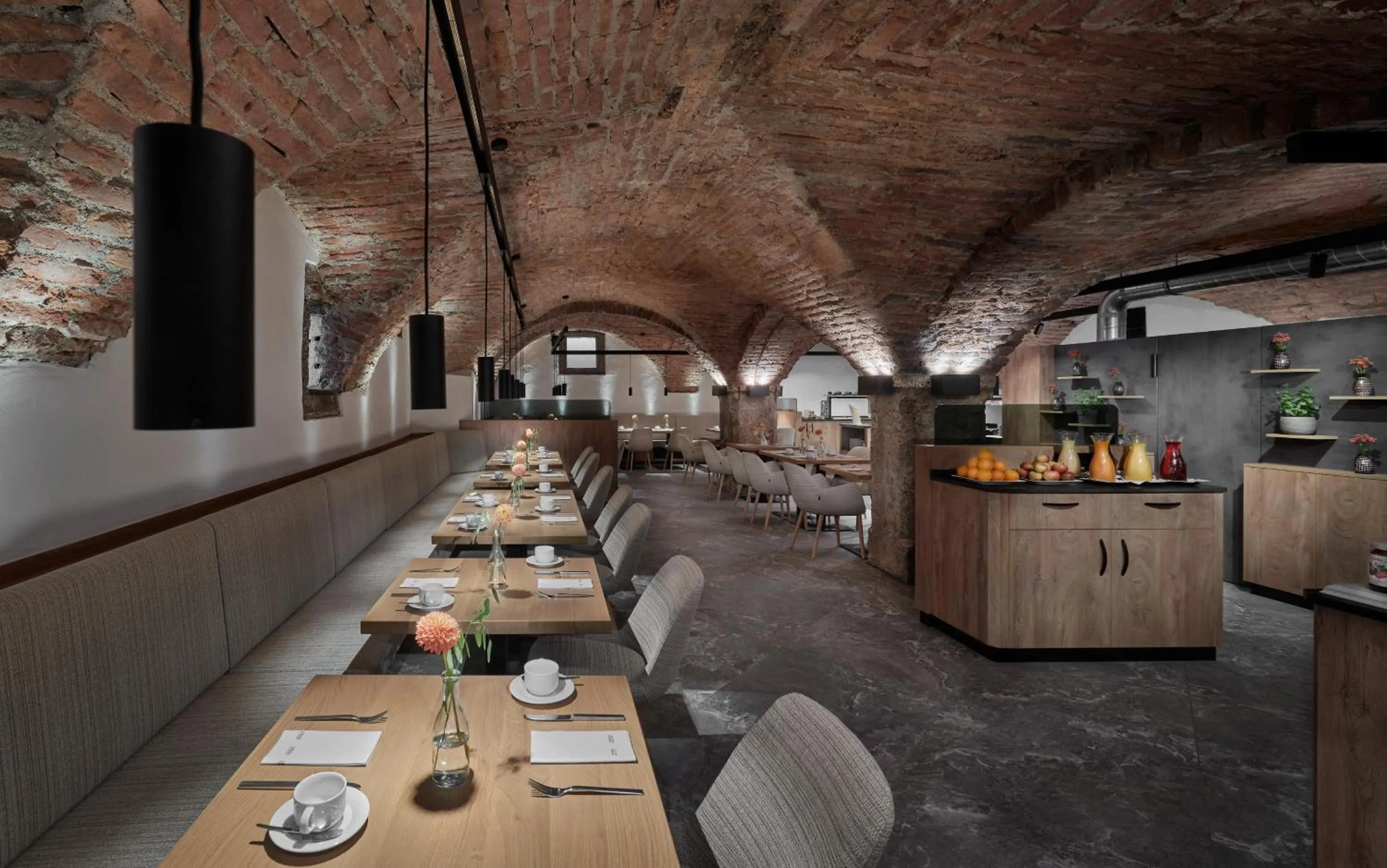 Restaurant/places to eat in Hotel Schwarzer Adler Innsbruck