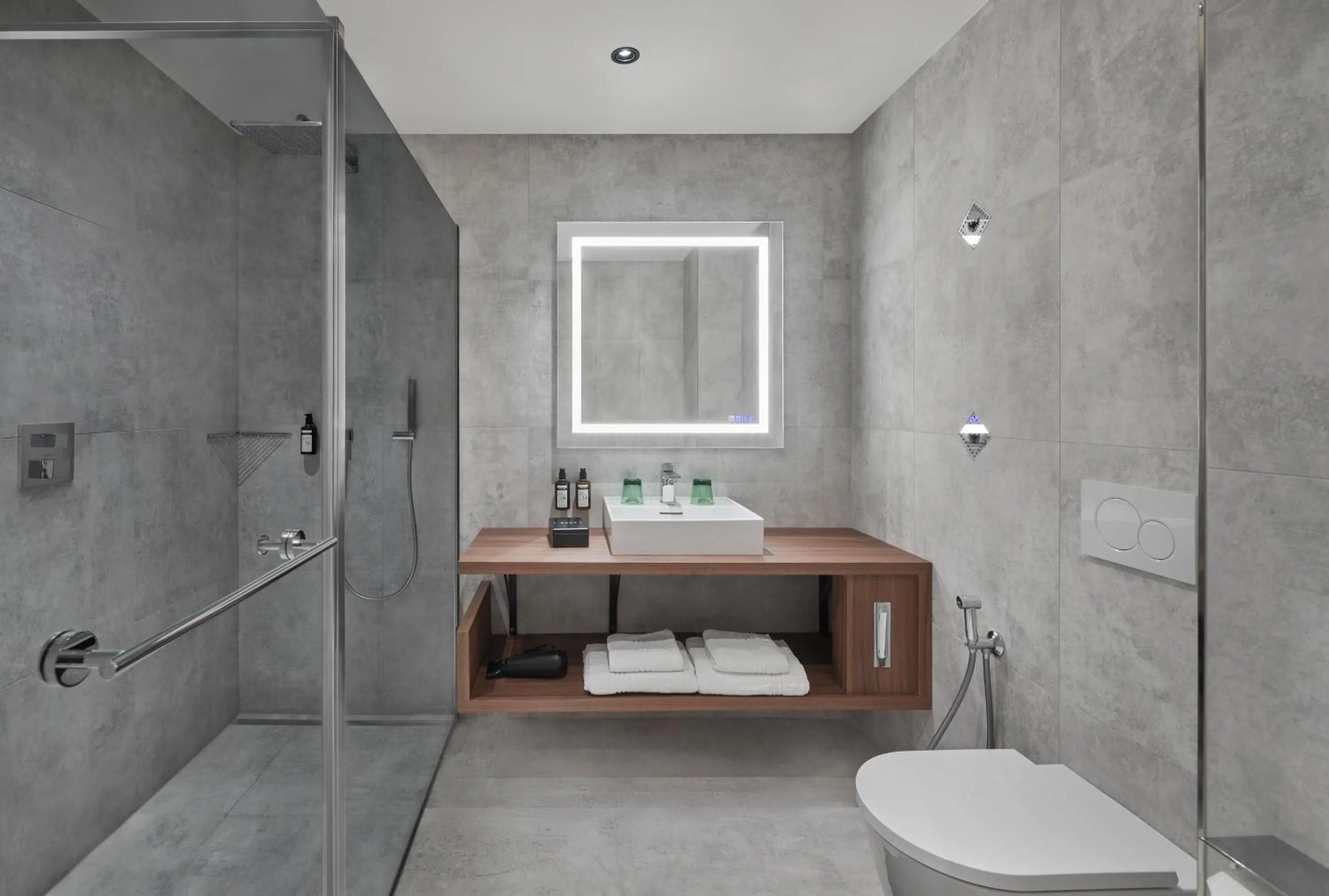 Bathroom in Hotel Schwarzer Adler Innsbruck