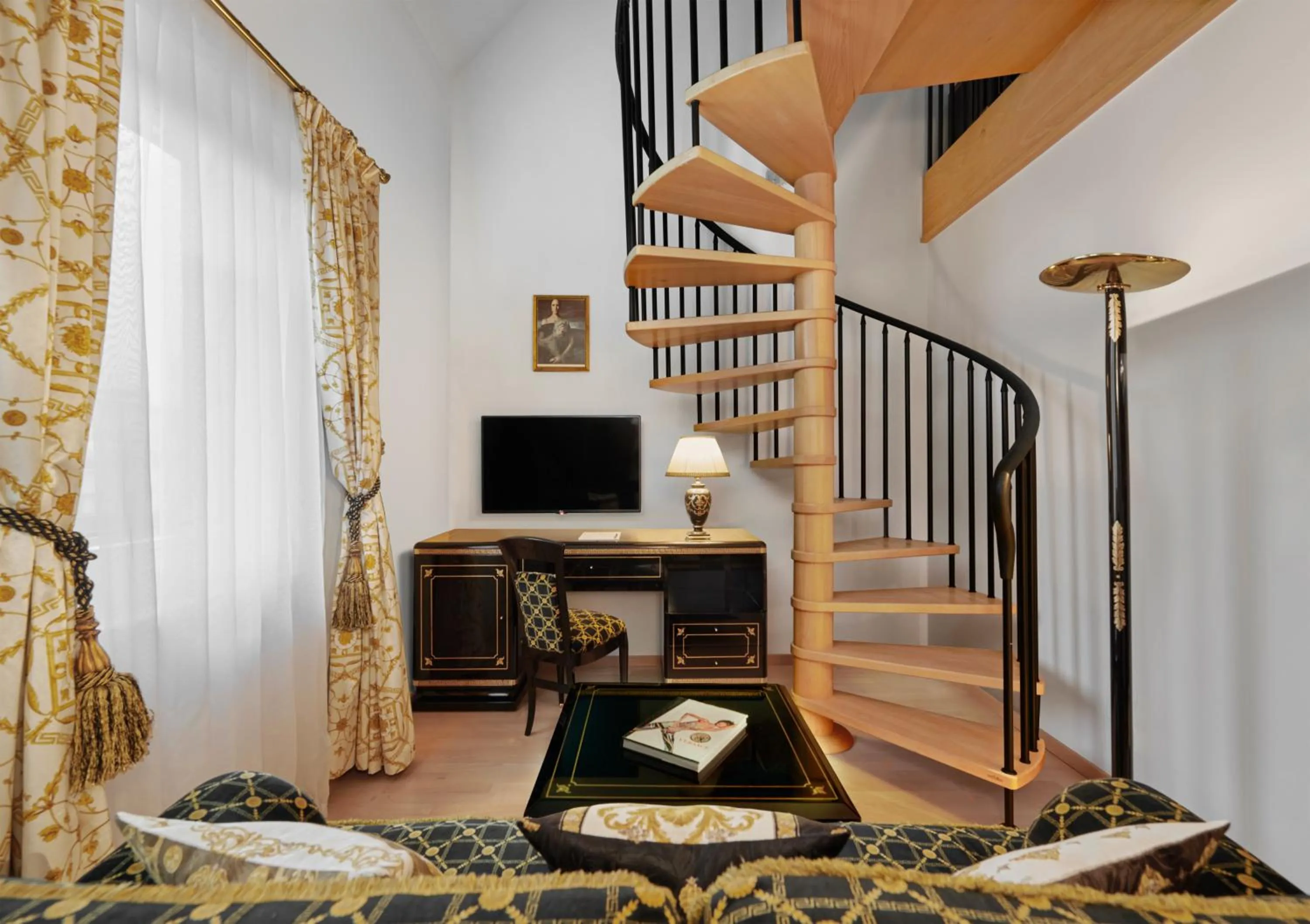 Living room in Hotel Schwarzer Adler Innsbruck