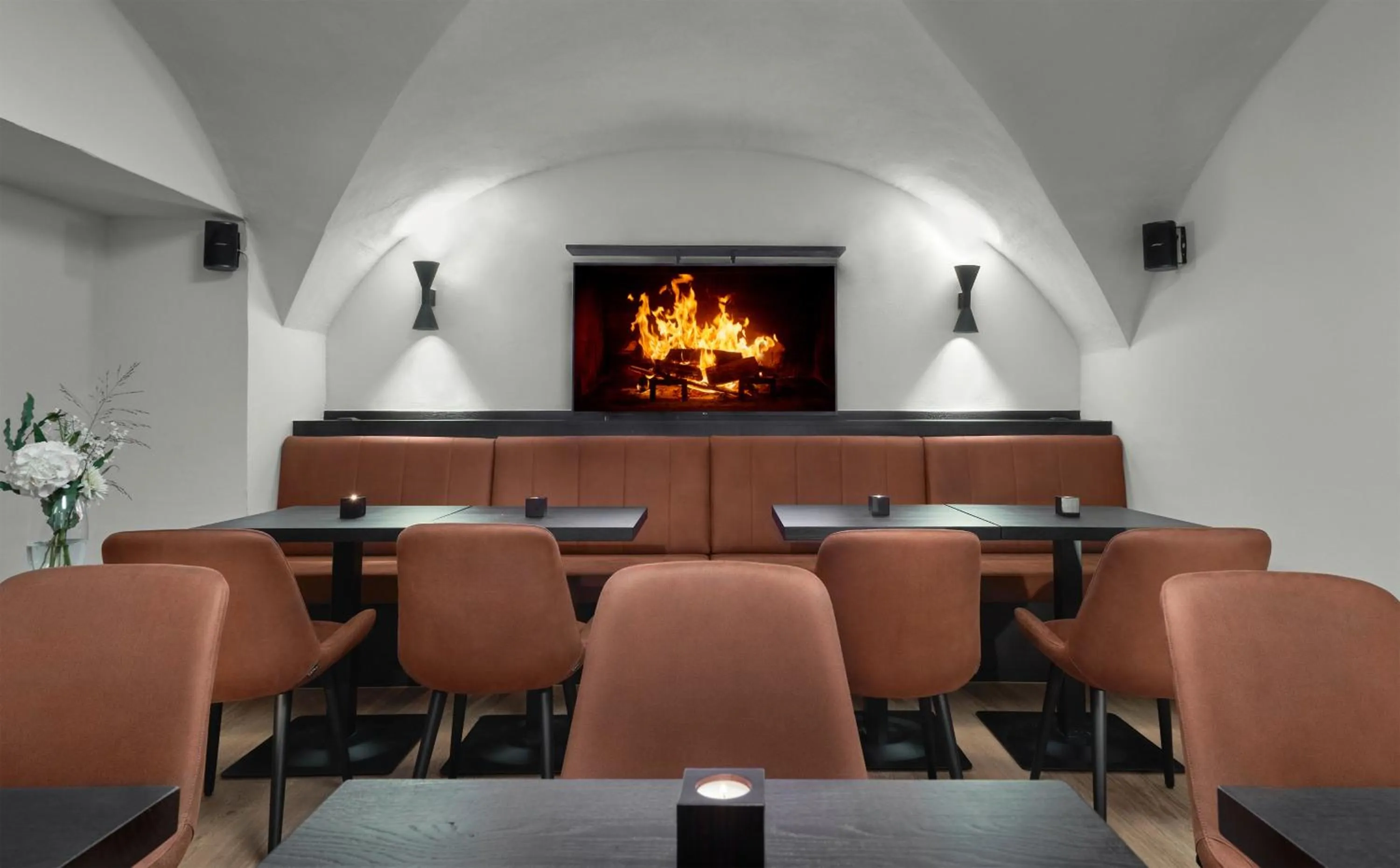 Lounge or bar in Hotel Schwarzer Adler Innsbruck