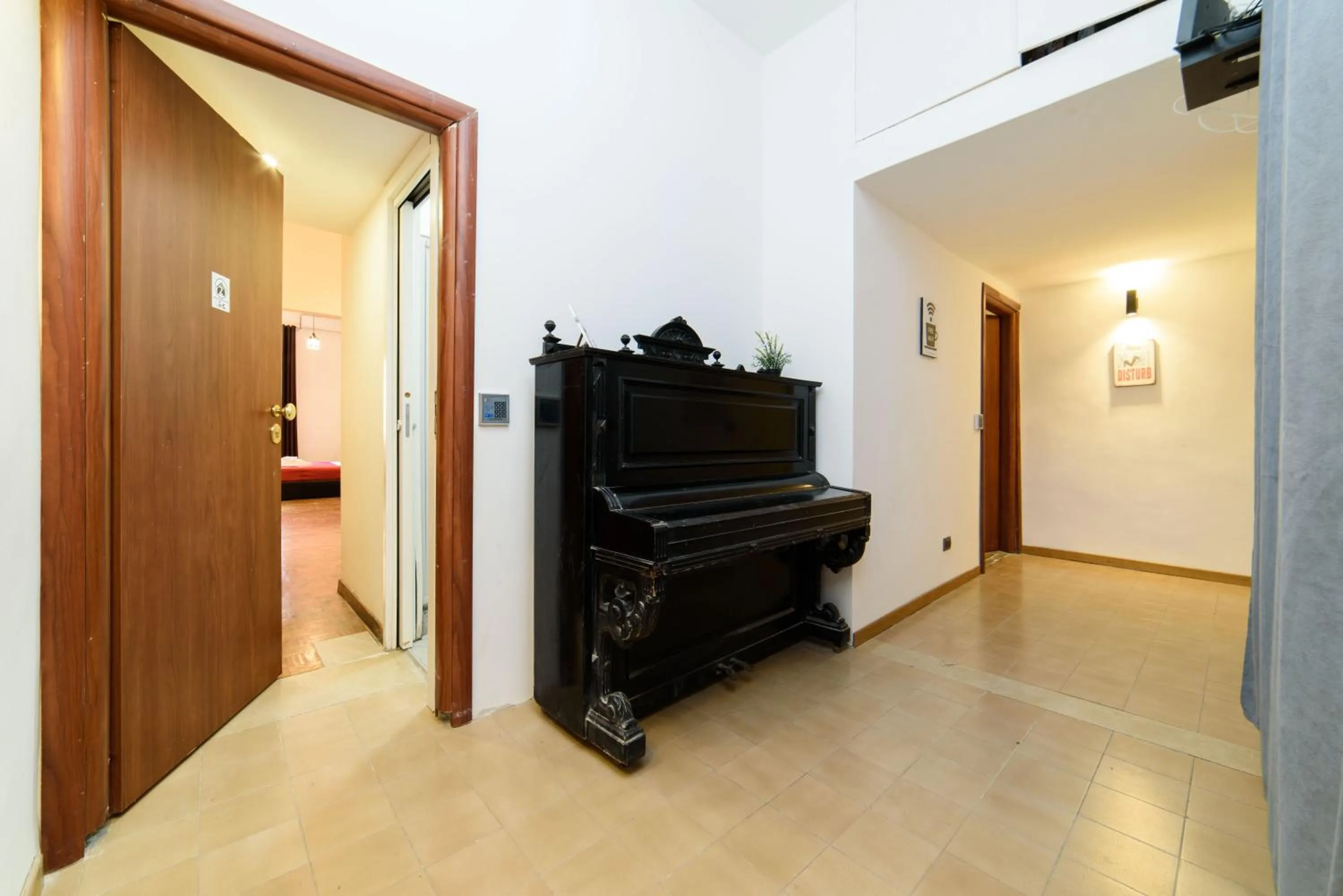 Property building in Inside Chiaia Rooms