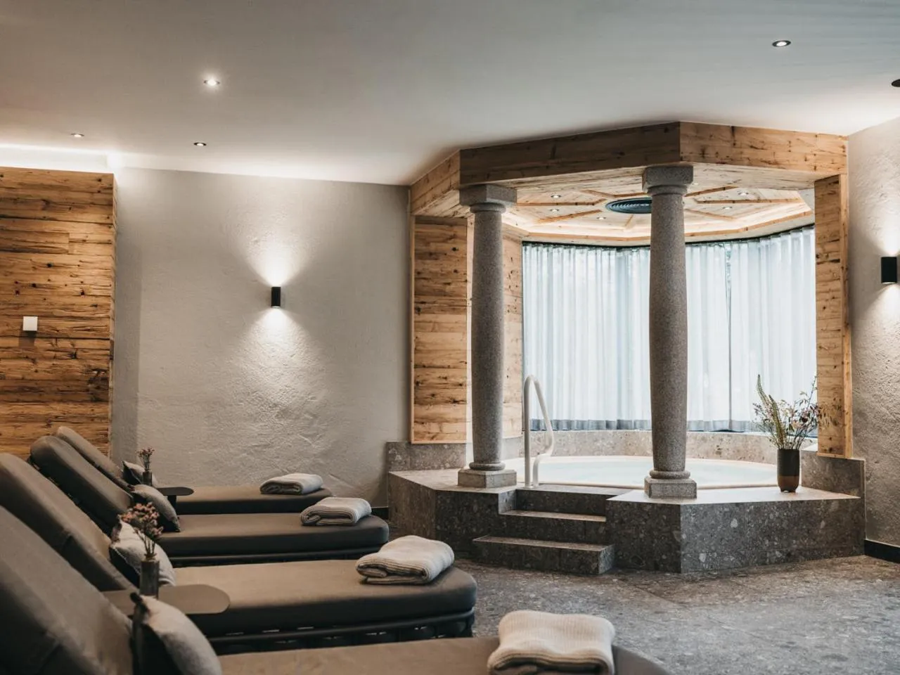 Hot Tub in VAYA Achensee