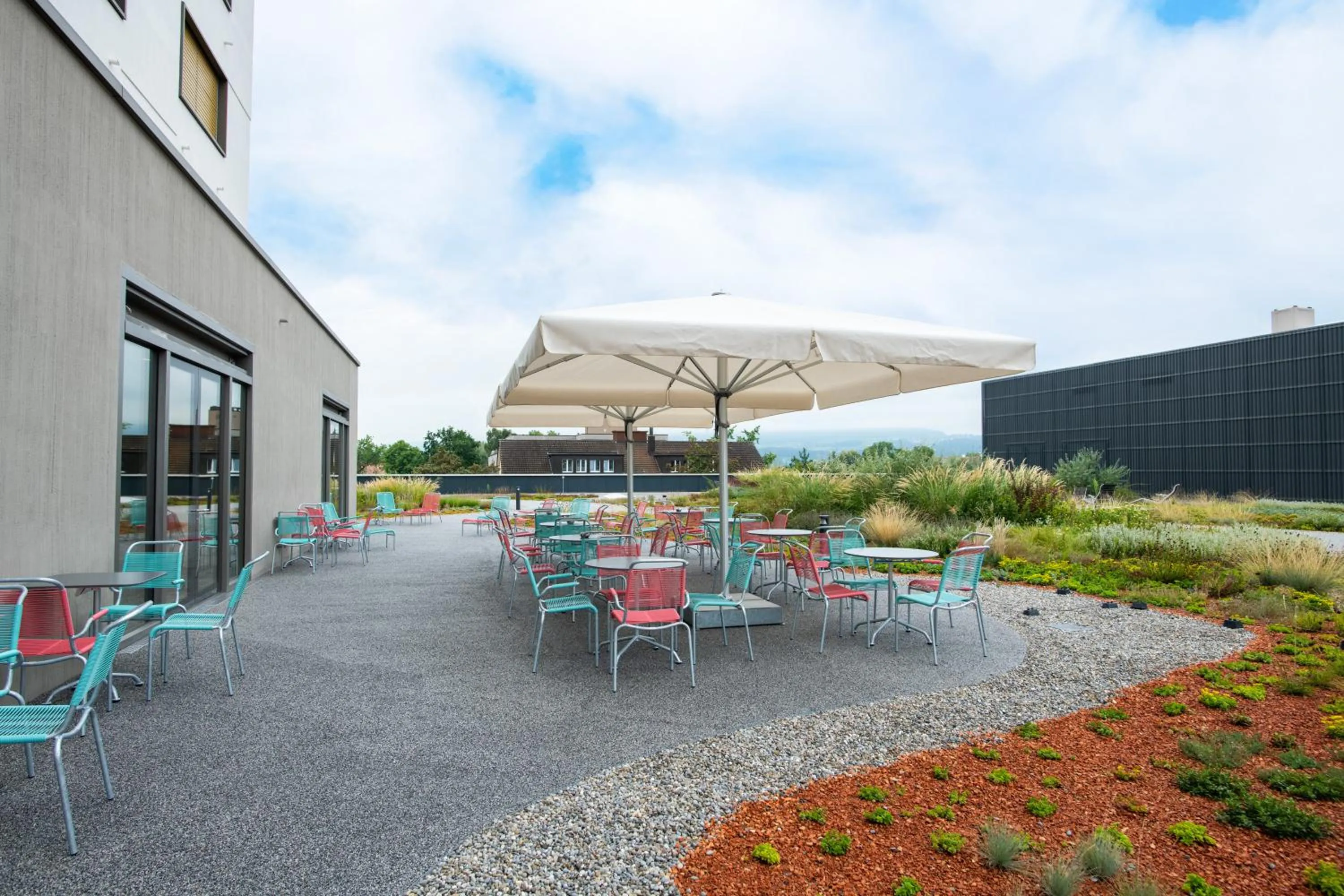 Patio in HOTEL illuster - Urban & Local