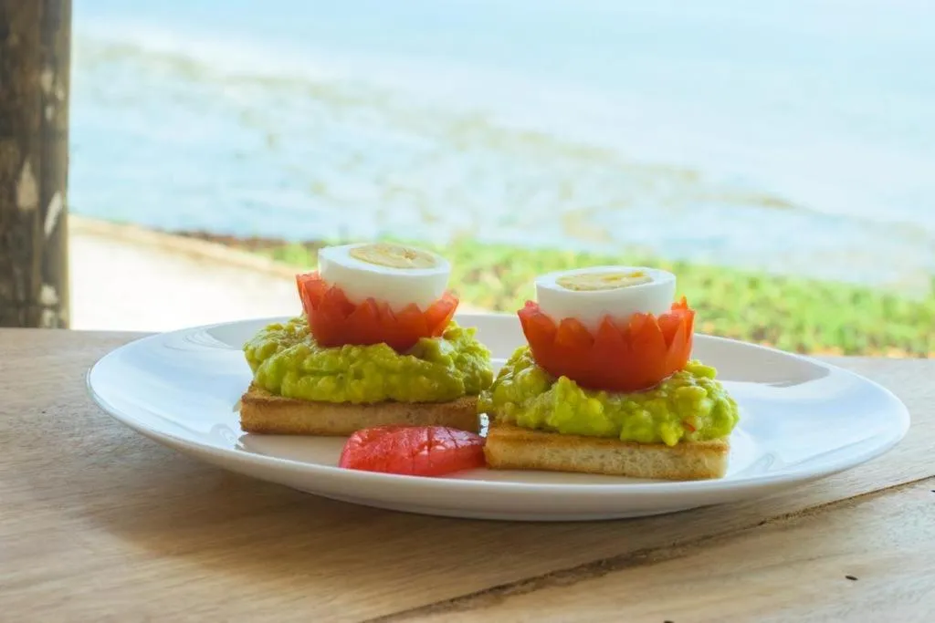 Food and drinks in Calamari Beach Resort