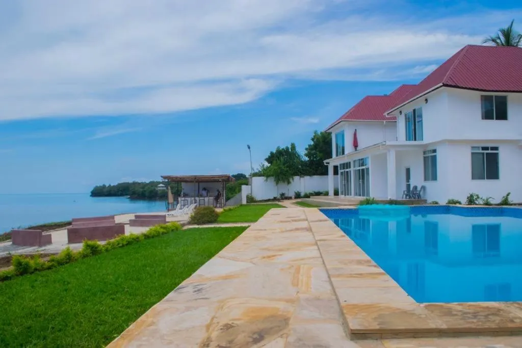 Property building in Calamari Beach Resort