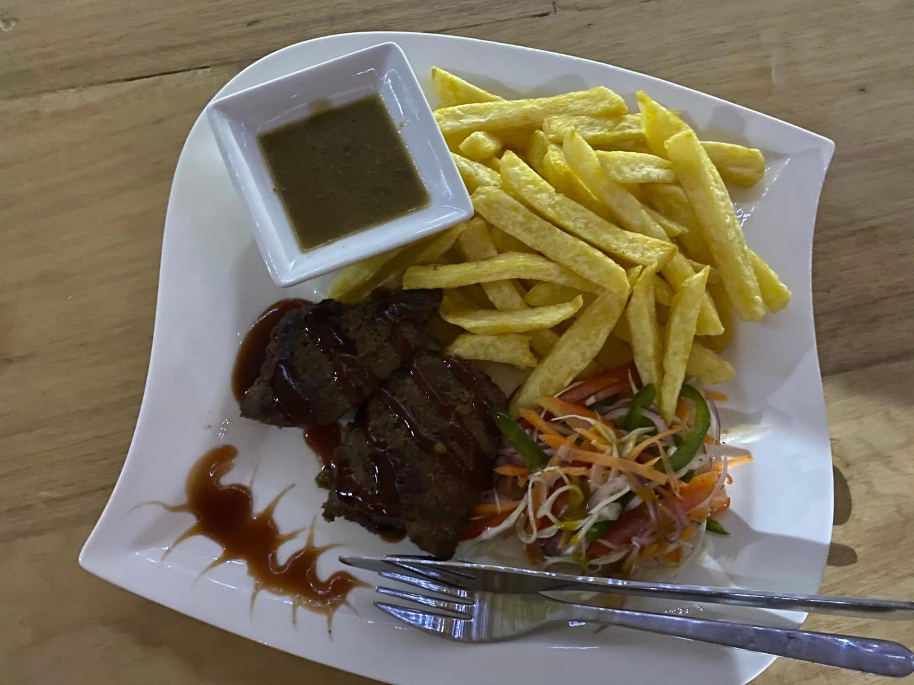 Food and drinks in Calamari Beach Resort