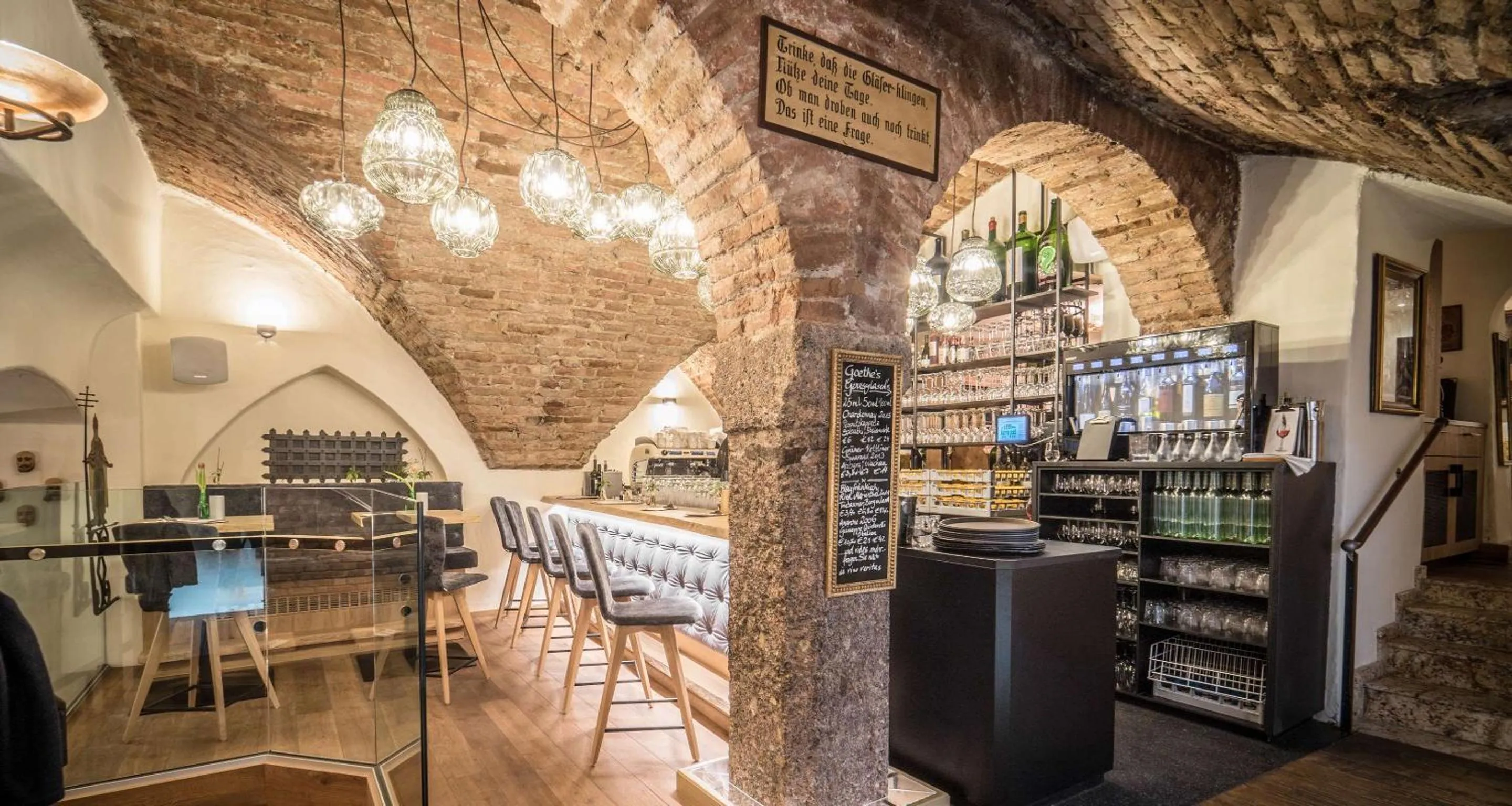 Restaurant/places to eat in Hotel Goldener Adler, BW Signature Collection