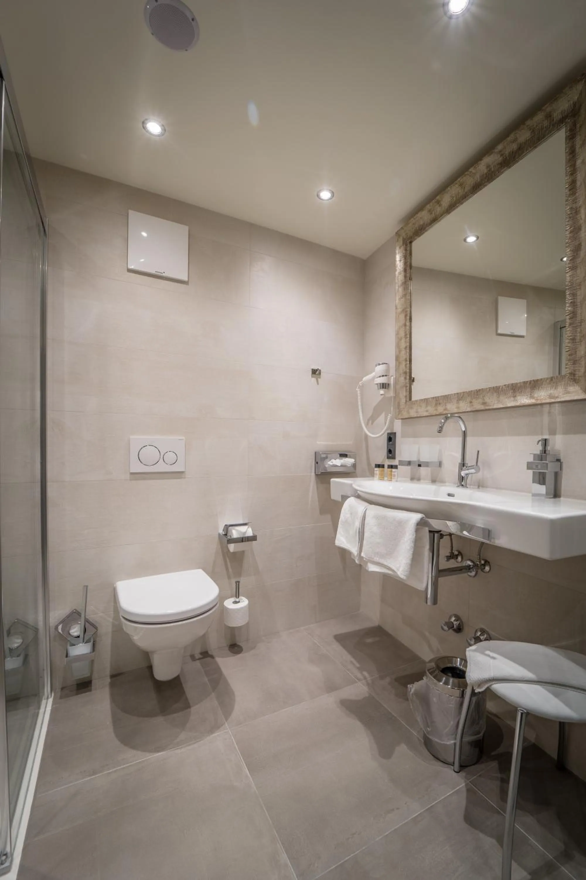 Bathroom in Hotel Goldener Adler, BW Signature Collection