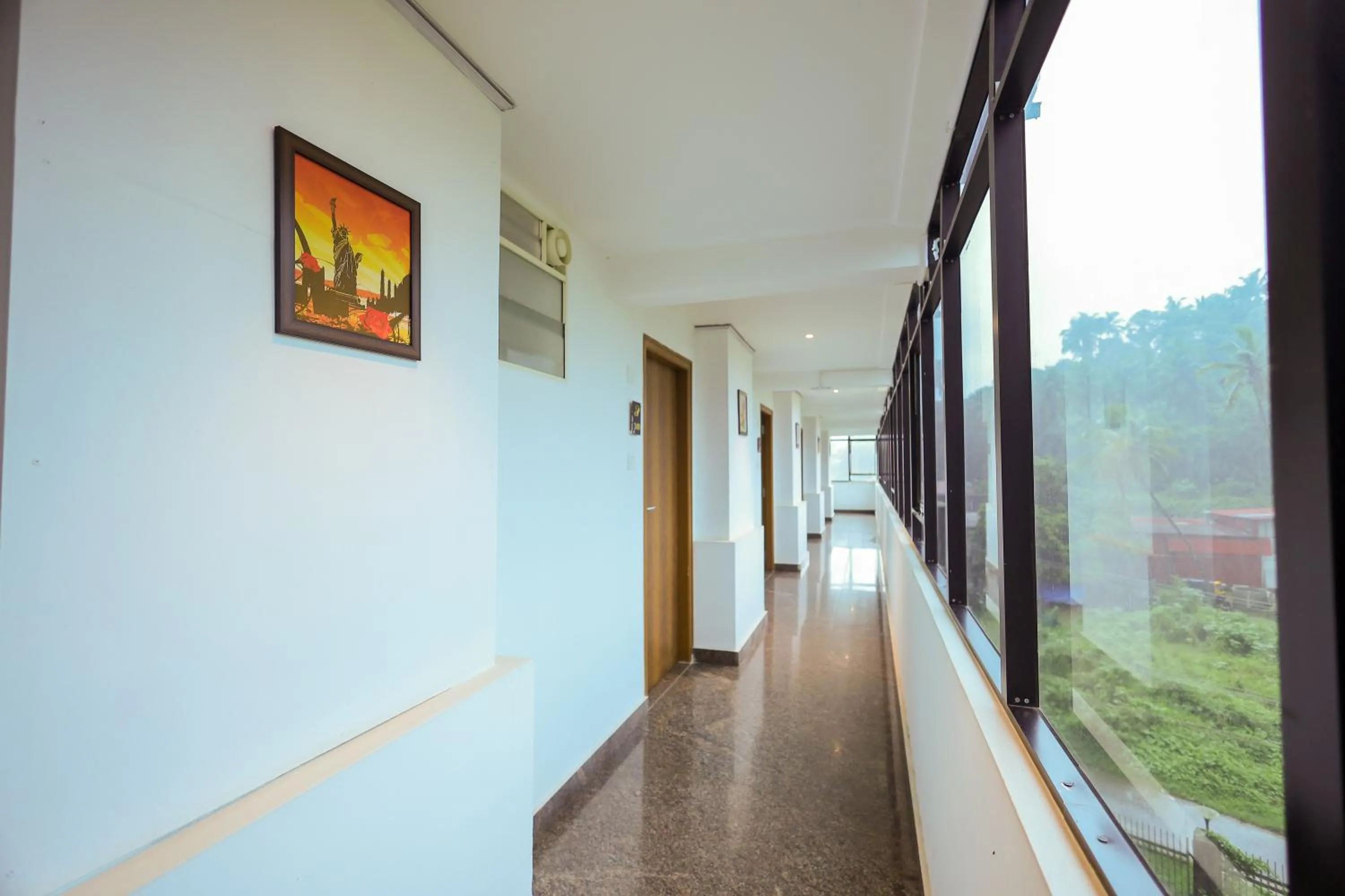 Lobby or reception in Adyar Plaza Inn by RAK Rooms, Mangaluru