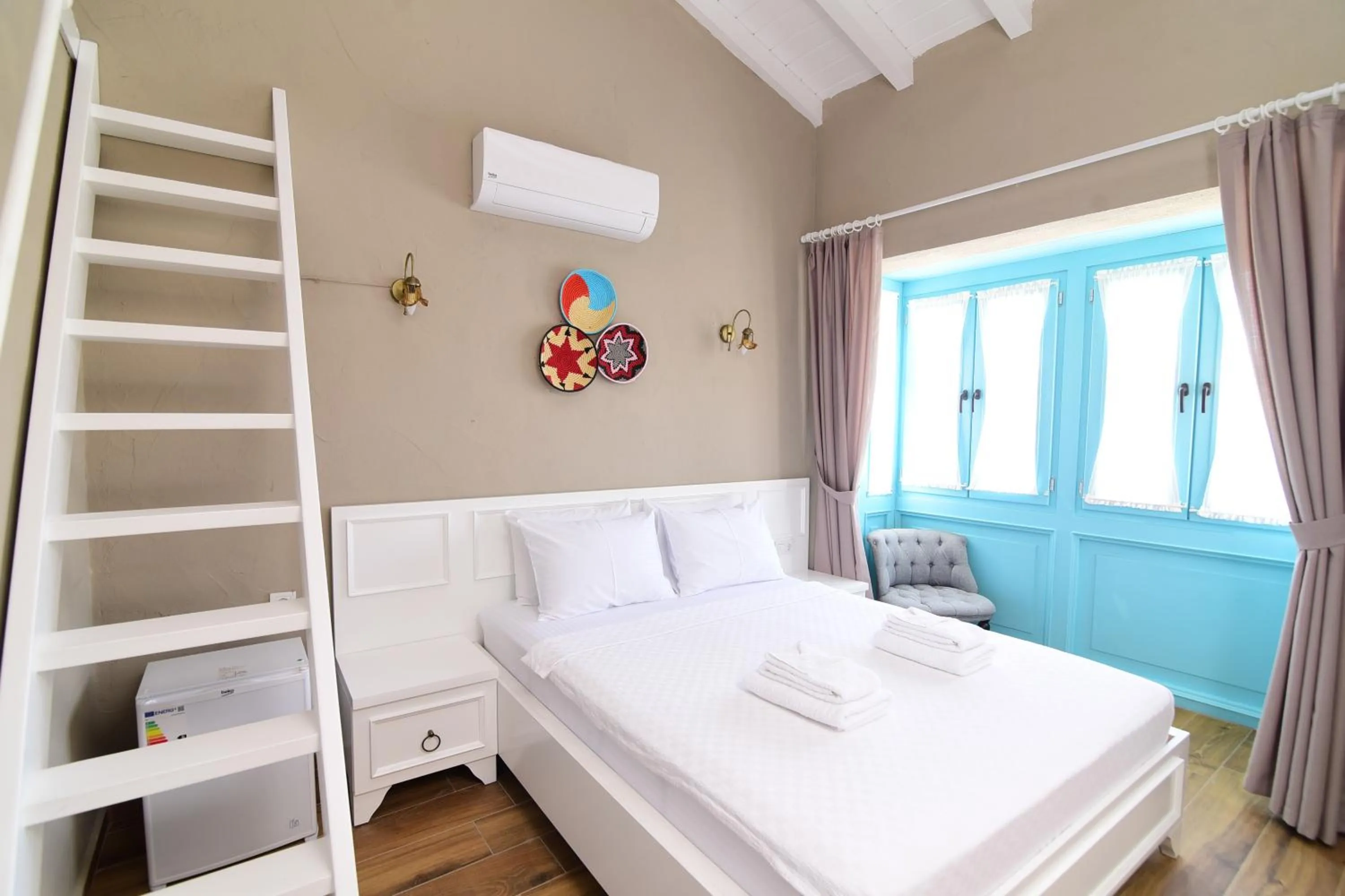 Photo of the whole room, Bed in Jardin d'Azur Alaçatı