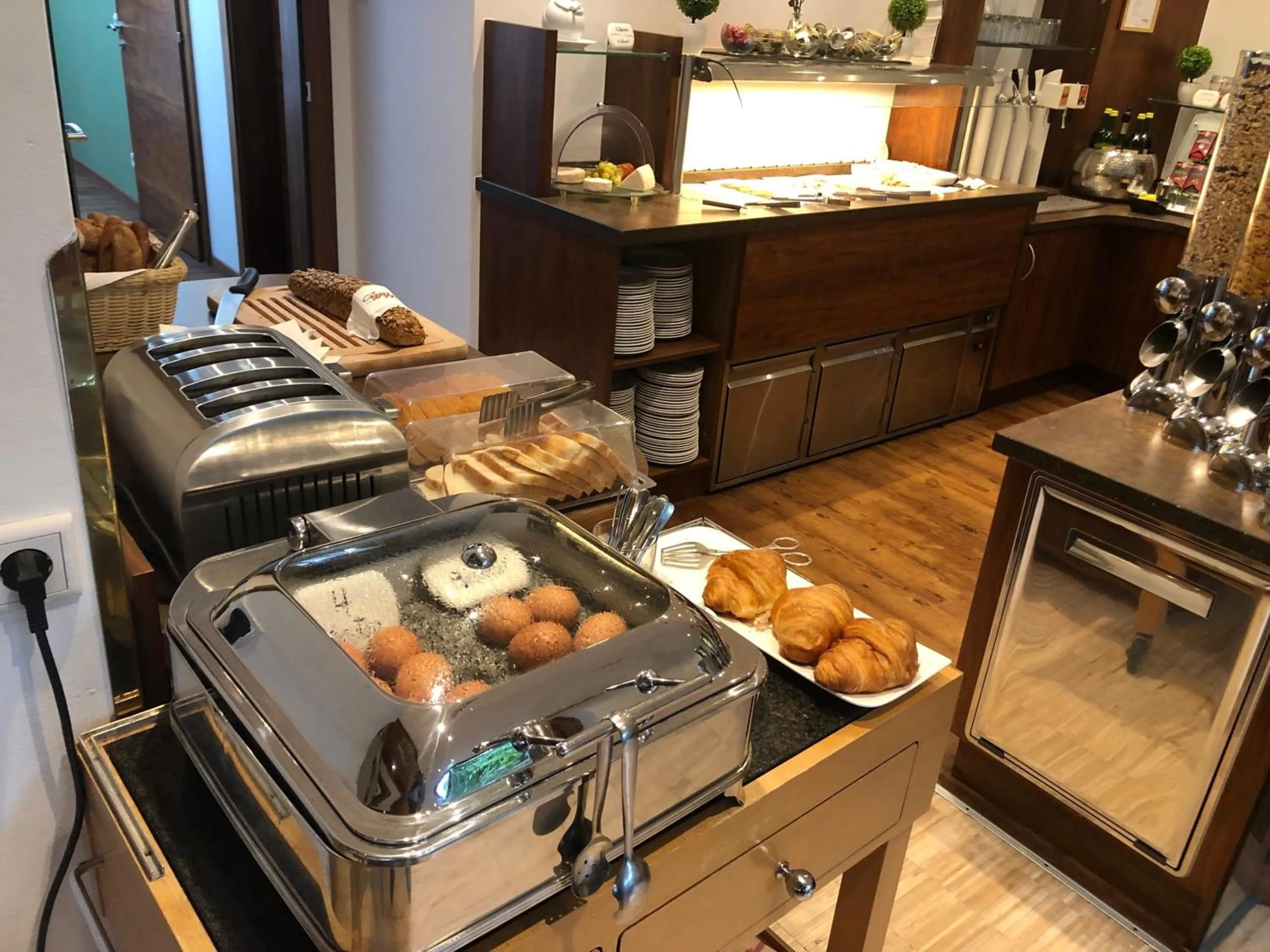 Buffet breakfast in Austria Classic Hotel Hölle