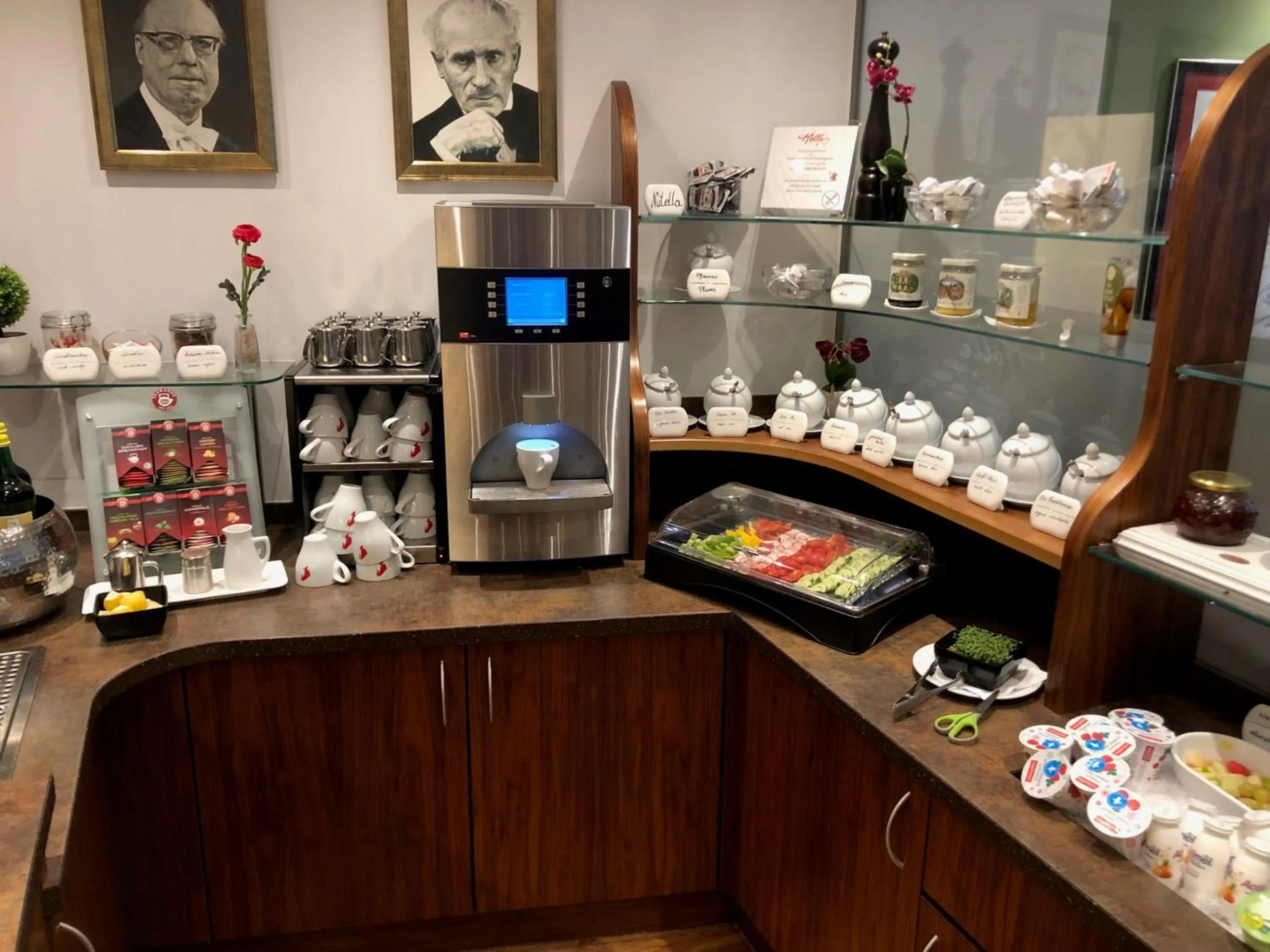 Buffet breakfast in Austria Classic Hotel Hölle