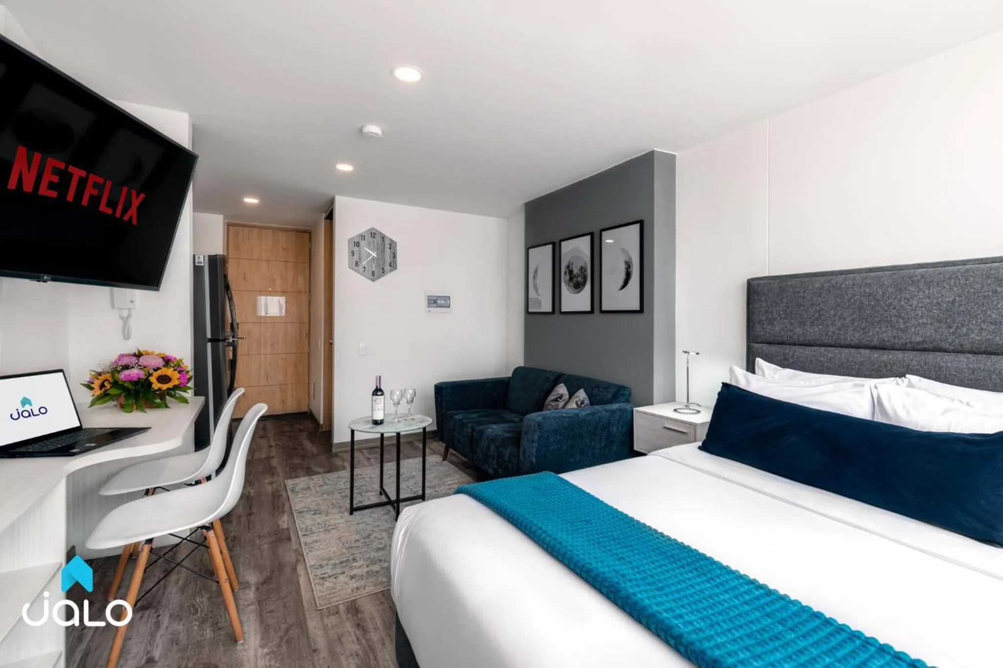 Bed in Torre Acqua Lofts - Downtown Bogota By Jalo