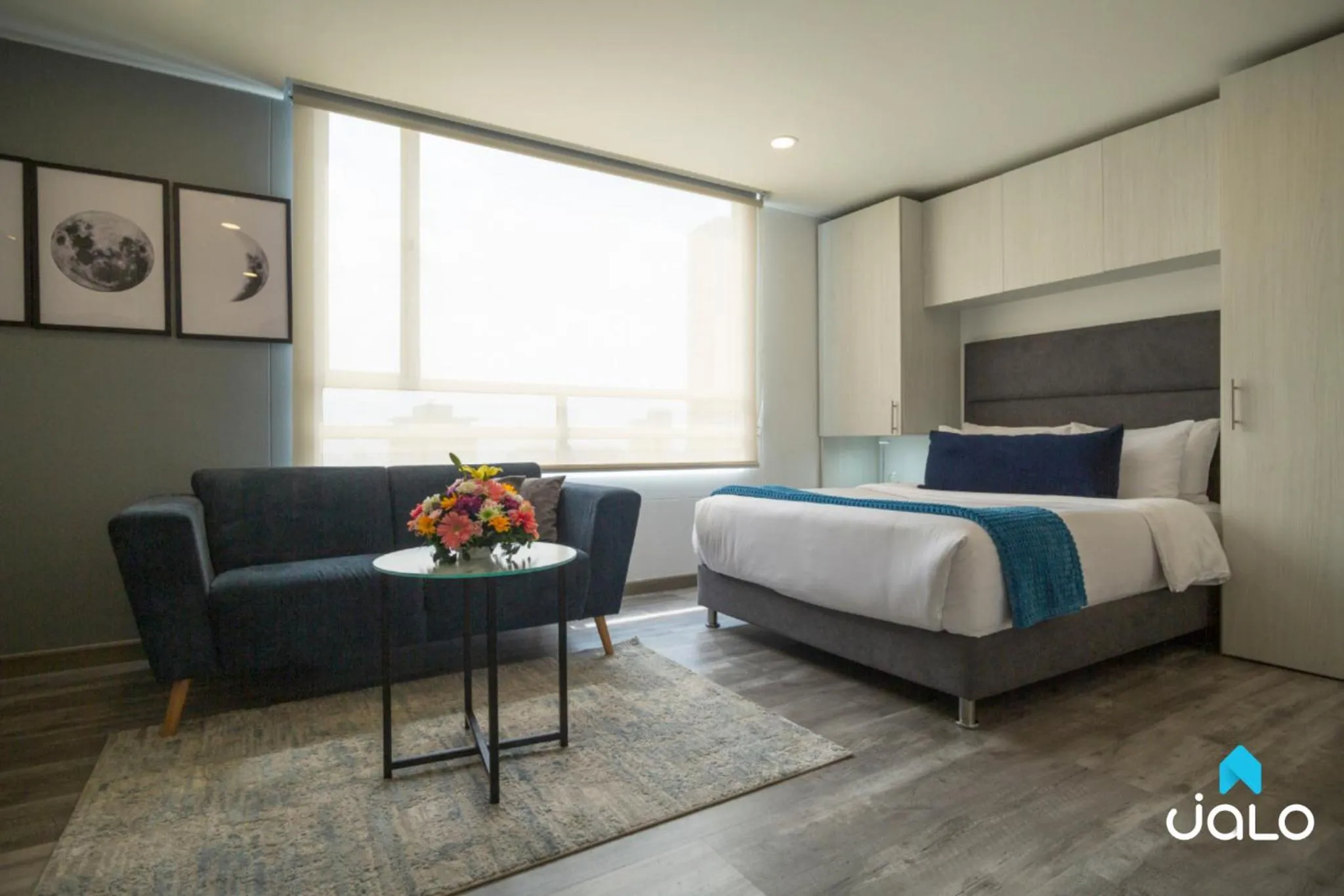 Photo of the whole room, Bed in Torre Acqua Lofts - Downtown Bogota By Jalo