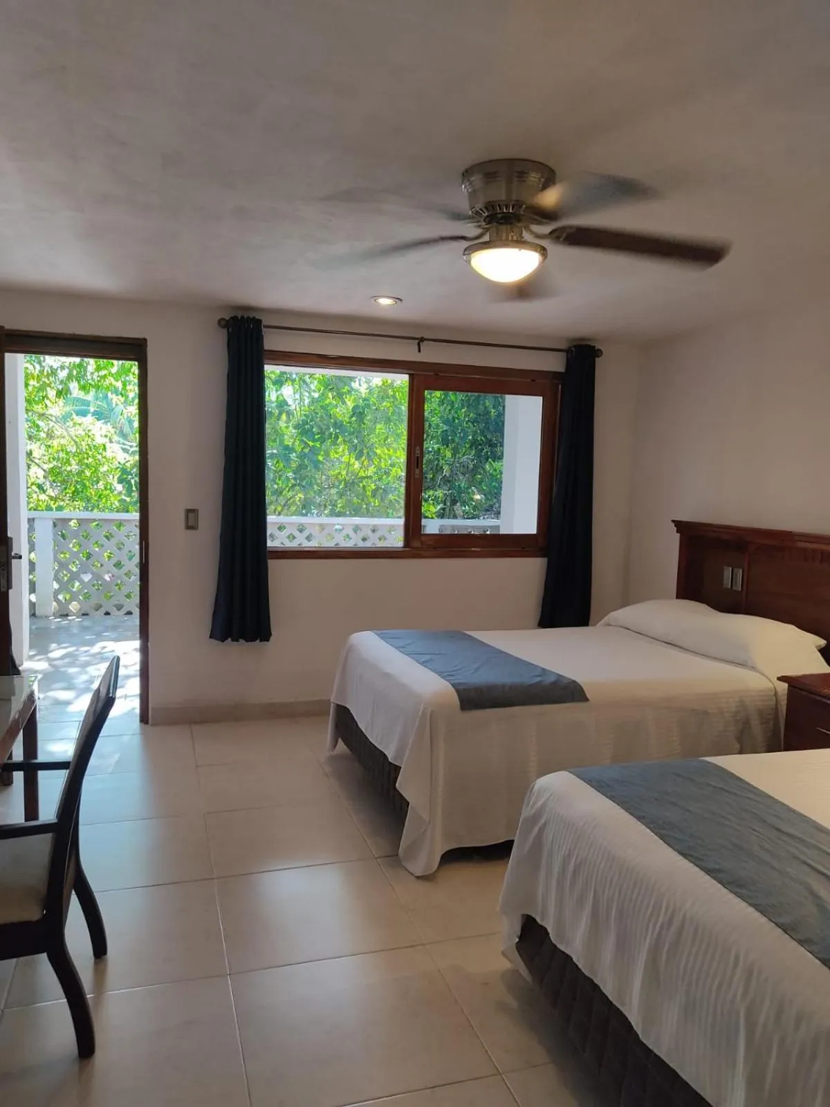 Bedroom, Bed in Hotel Puerta Chichen