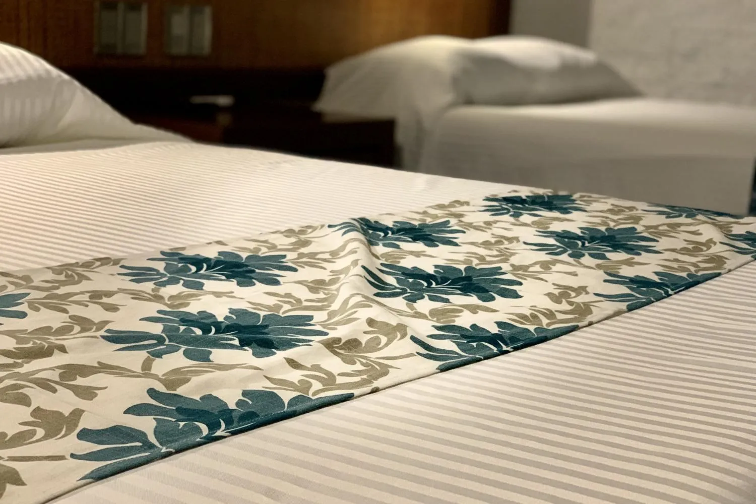 Property building, Bed in Hotel Puerta Chichen