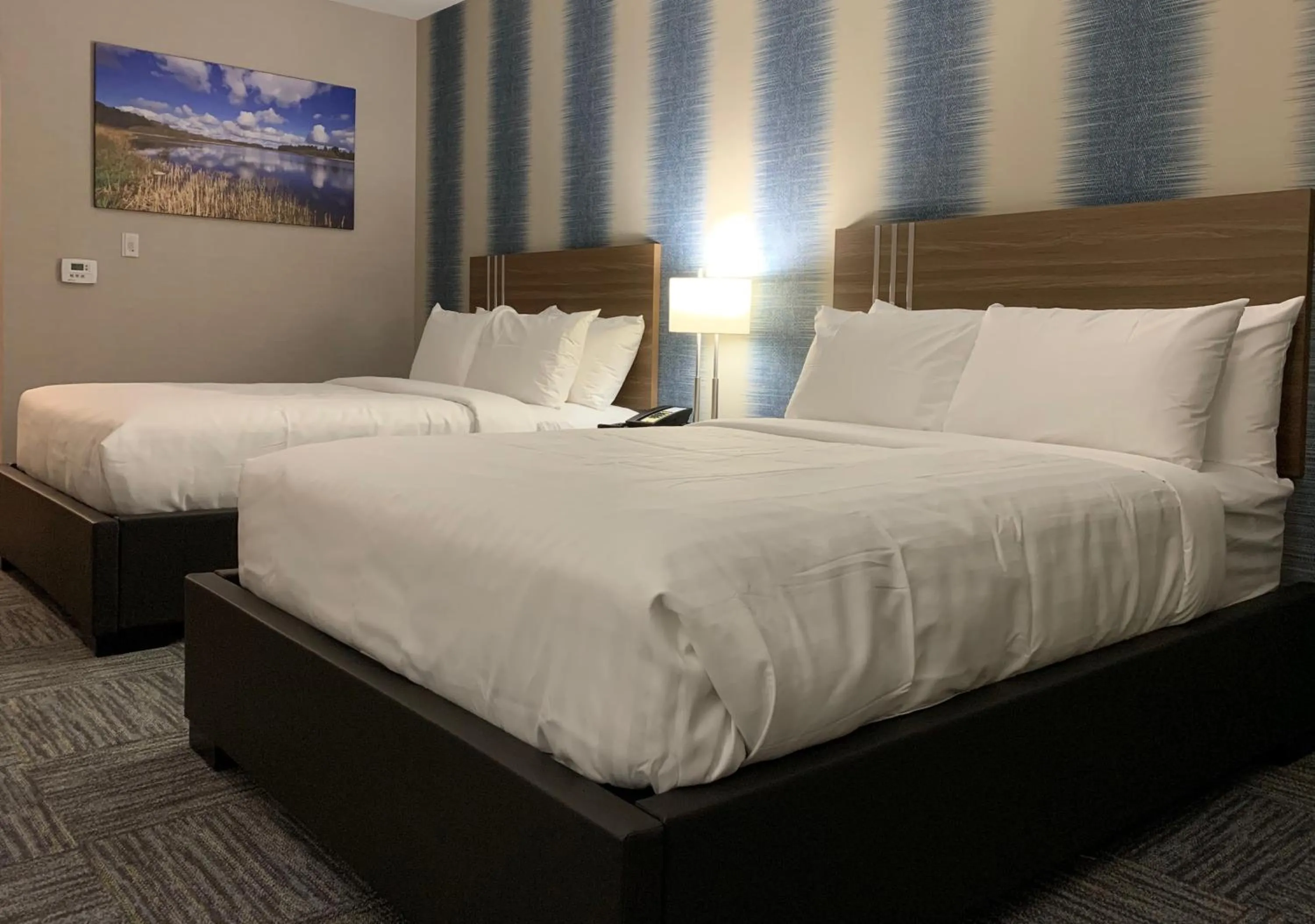 Bedroom, Bed in Meridian Inn & Suites Regina Airport