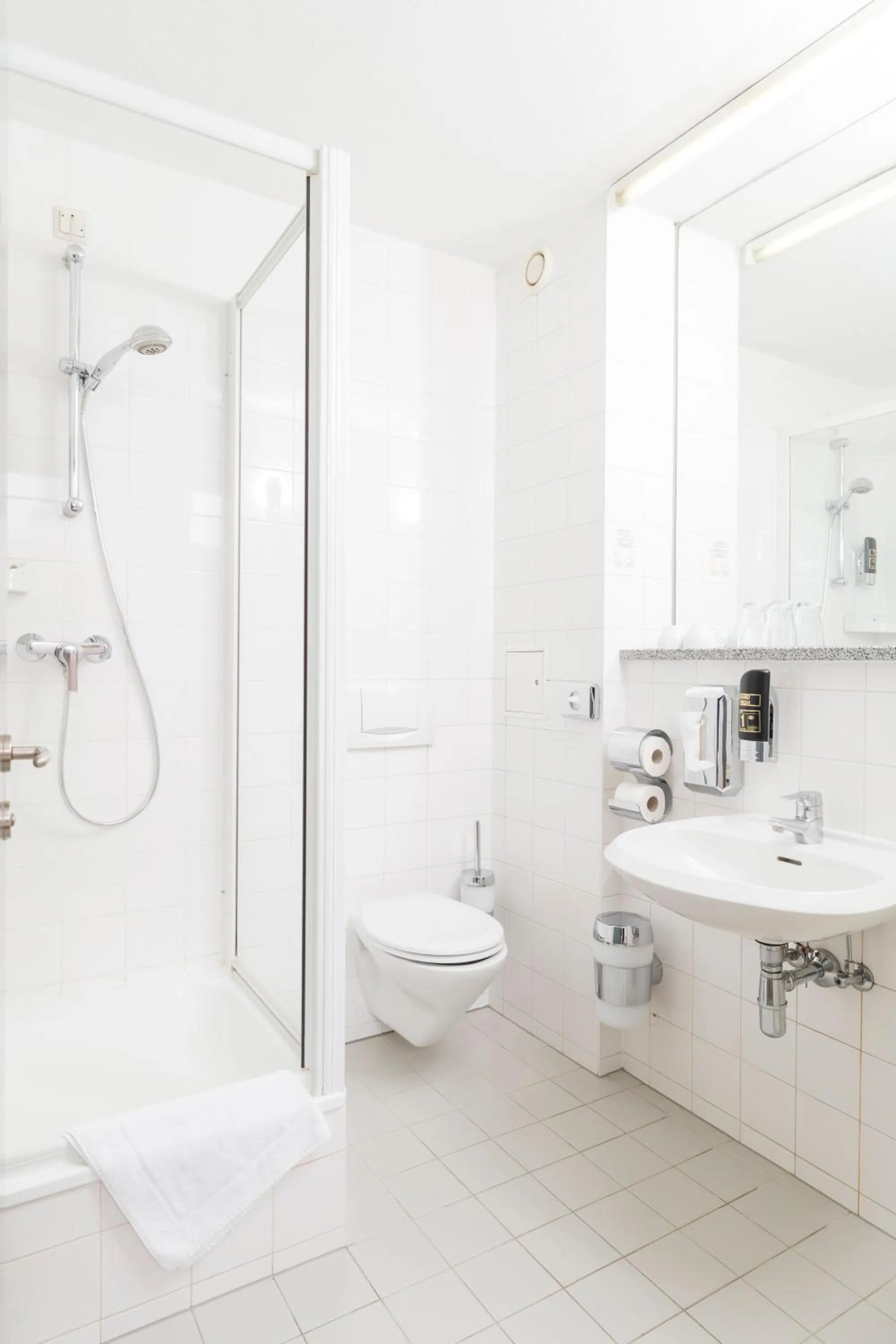 Shower in Art Hotel Vienna