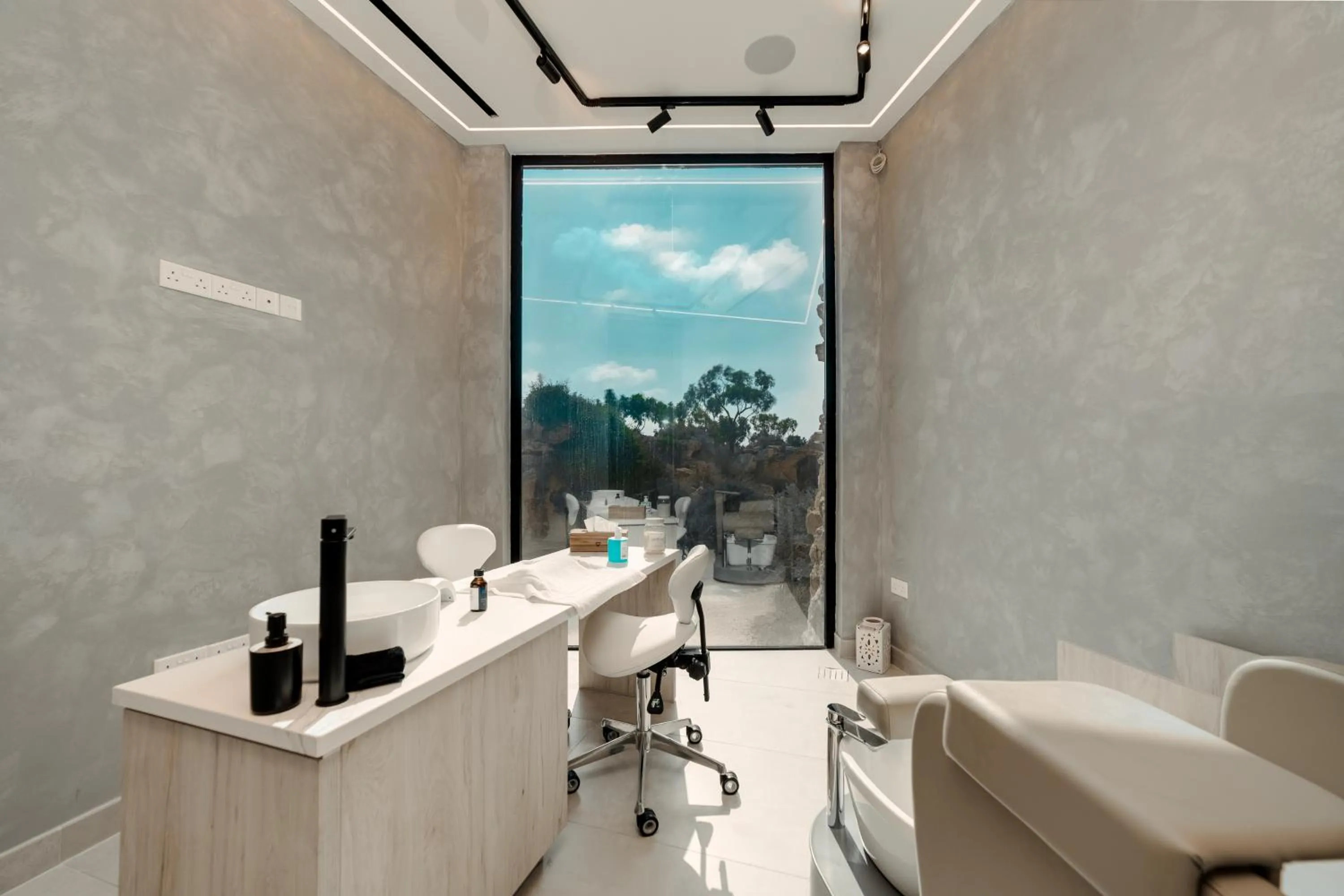 Spa and wellness centre/facilities in Periyiali Konnos Villas Beach Resort