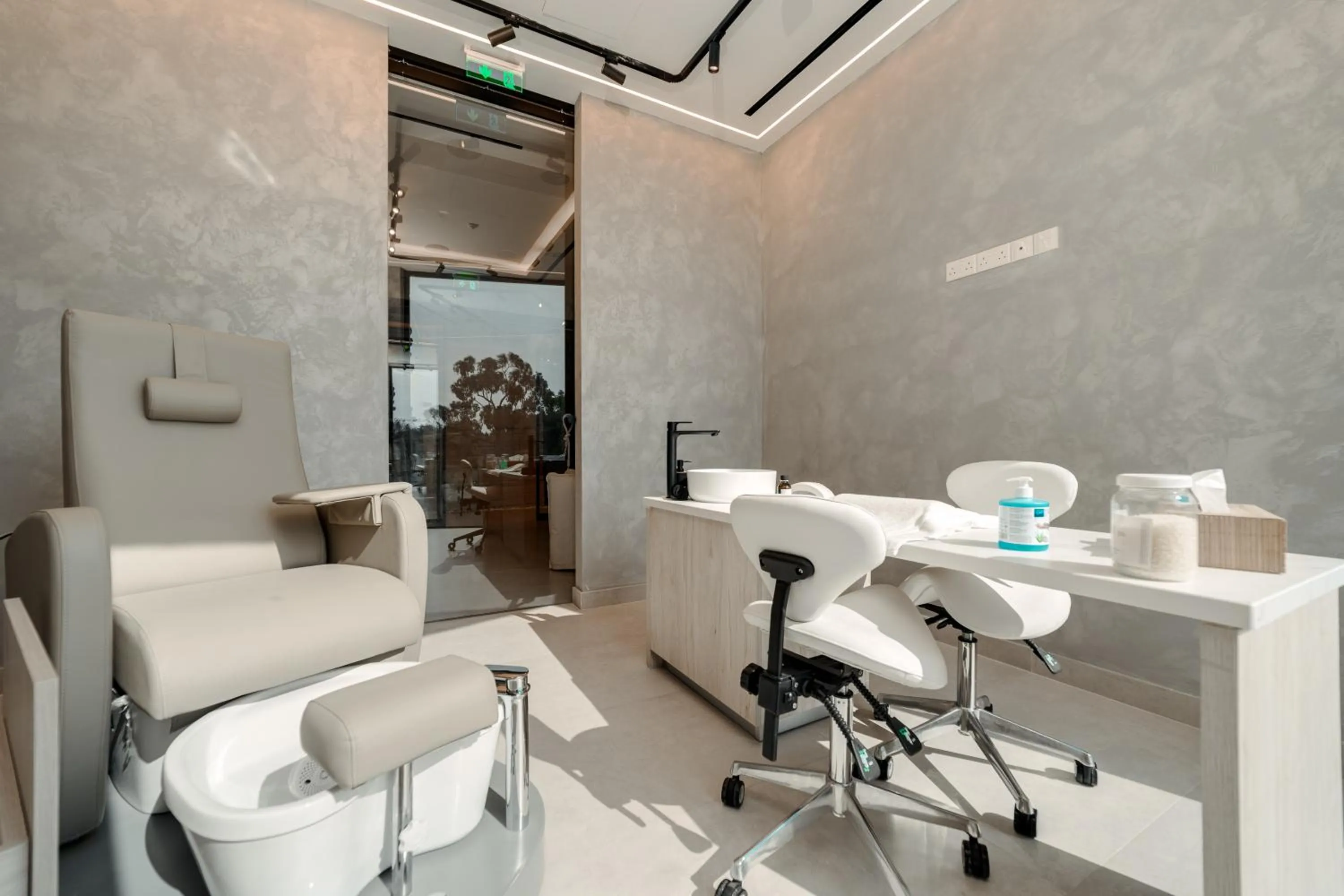 Spa and wellness centre/facilities in Periyiali Konnos Villas Beach Resort