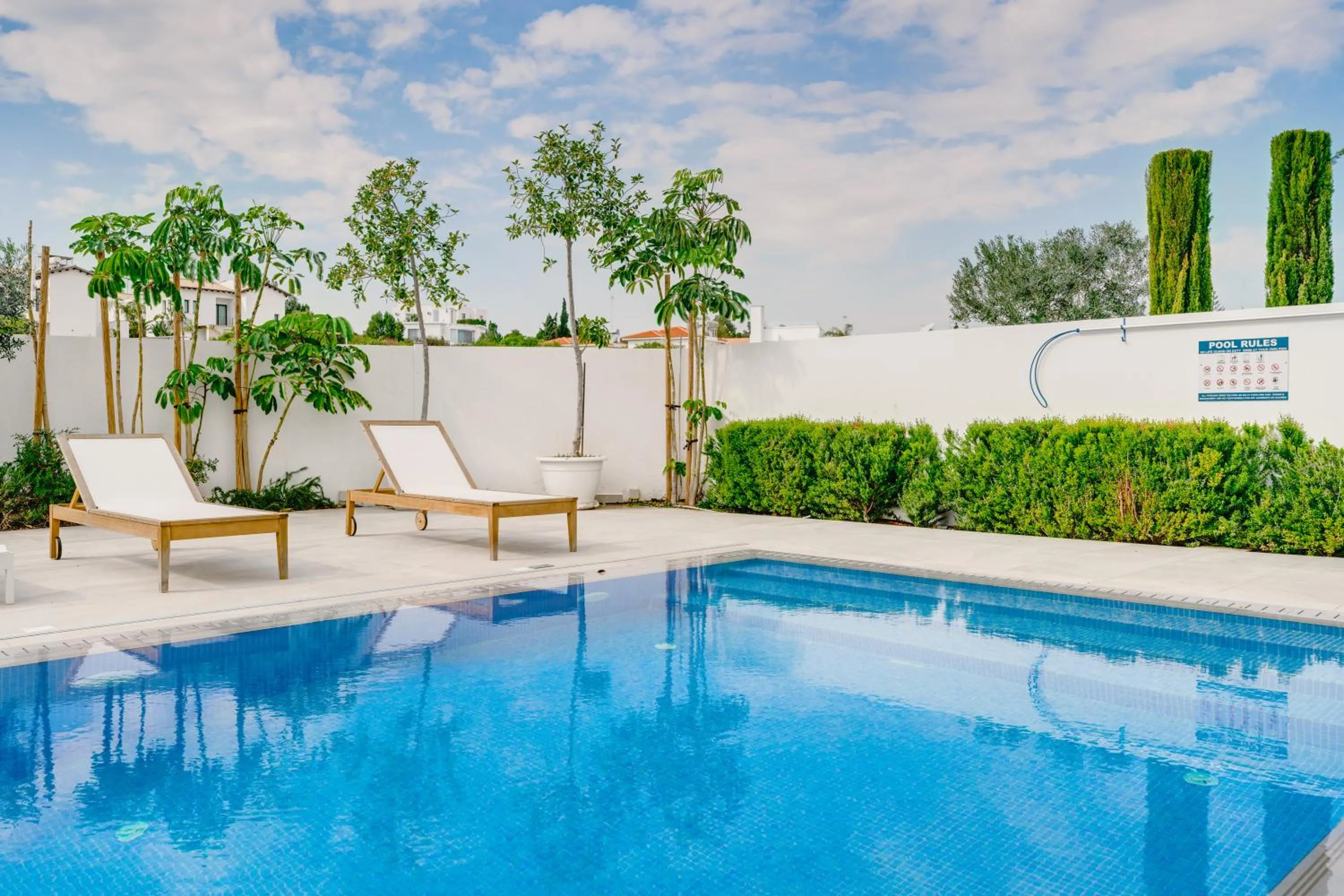 Swimming pool in Periyiali Konnos Villas Beach Resort