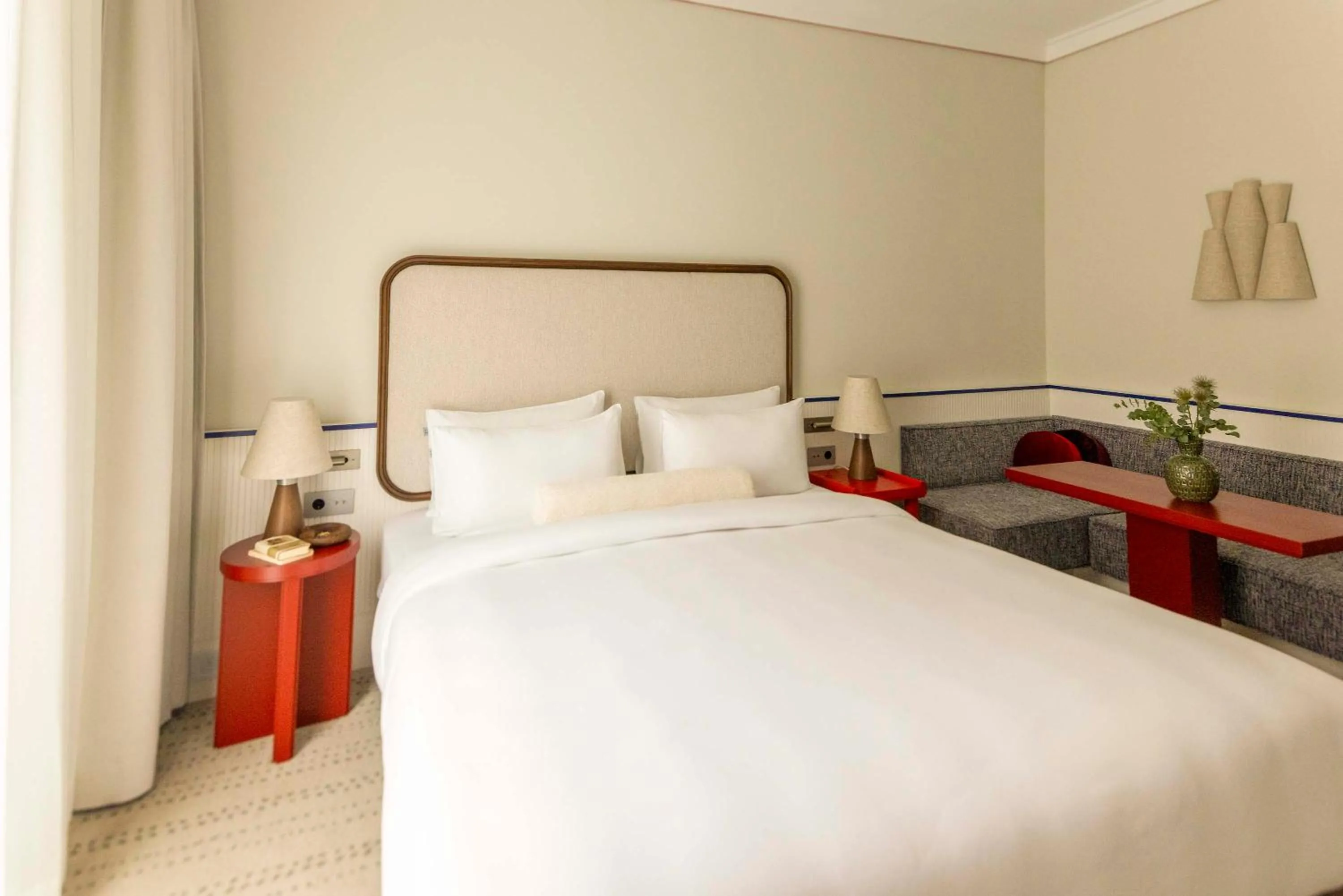 Bedroom, Bed in Miiro Spittelberg NEW OPENING