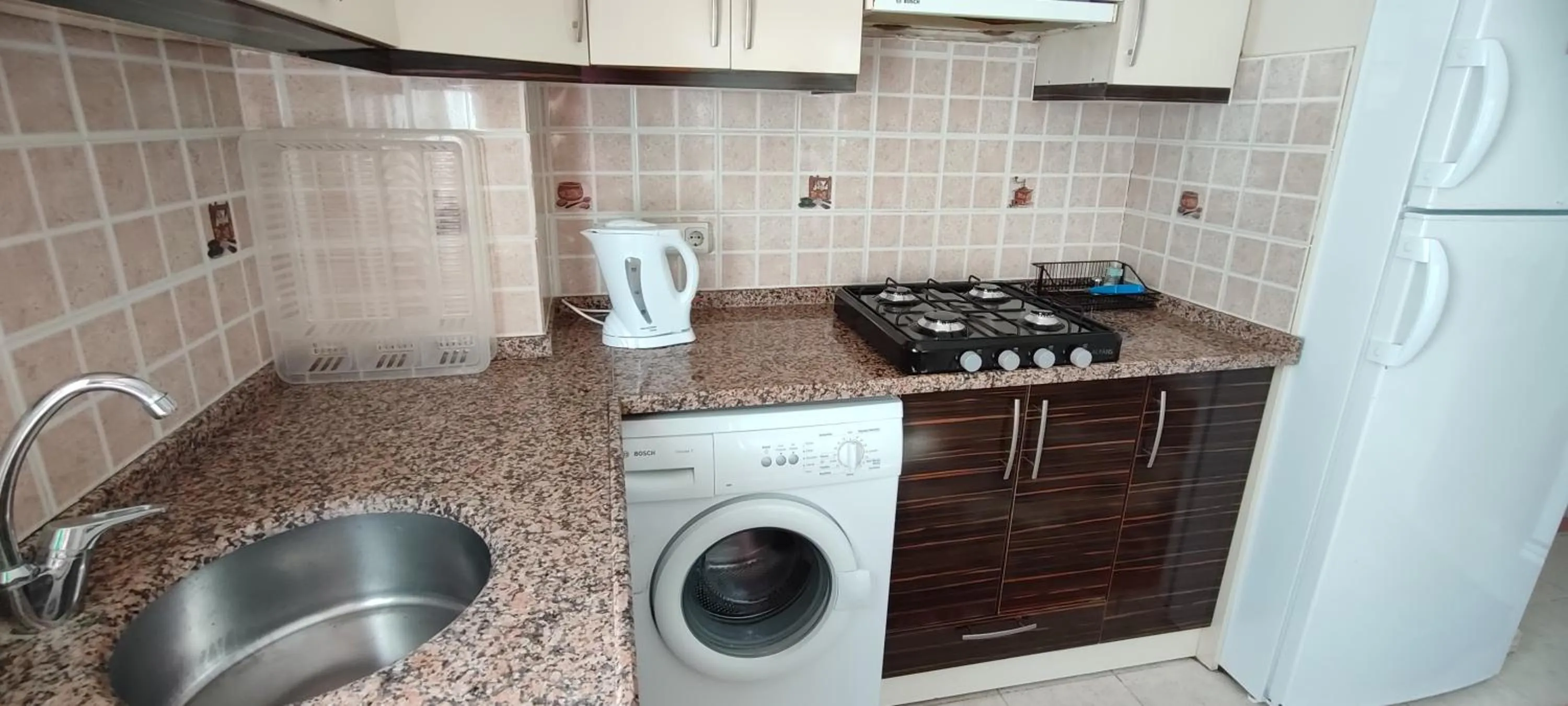 kitchen in çileks apart otel