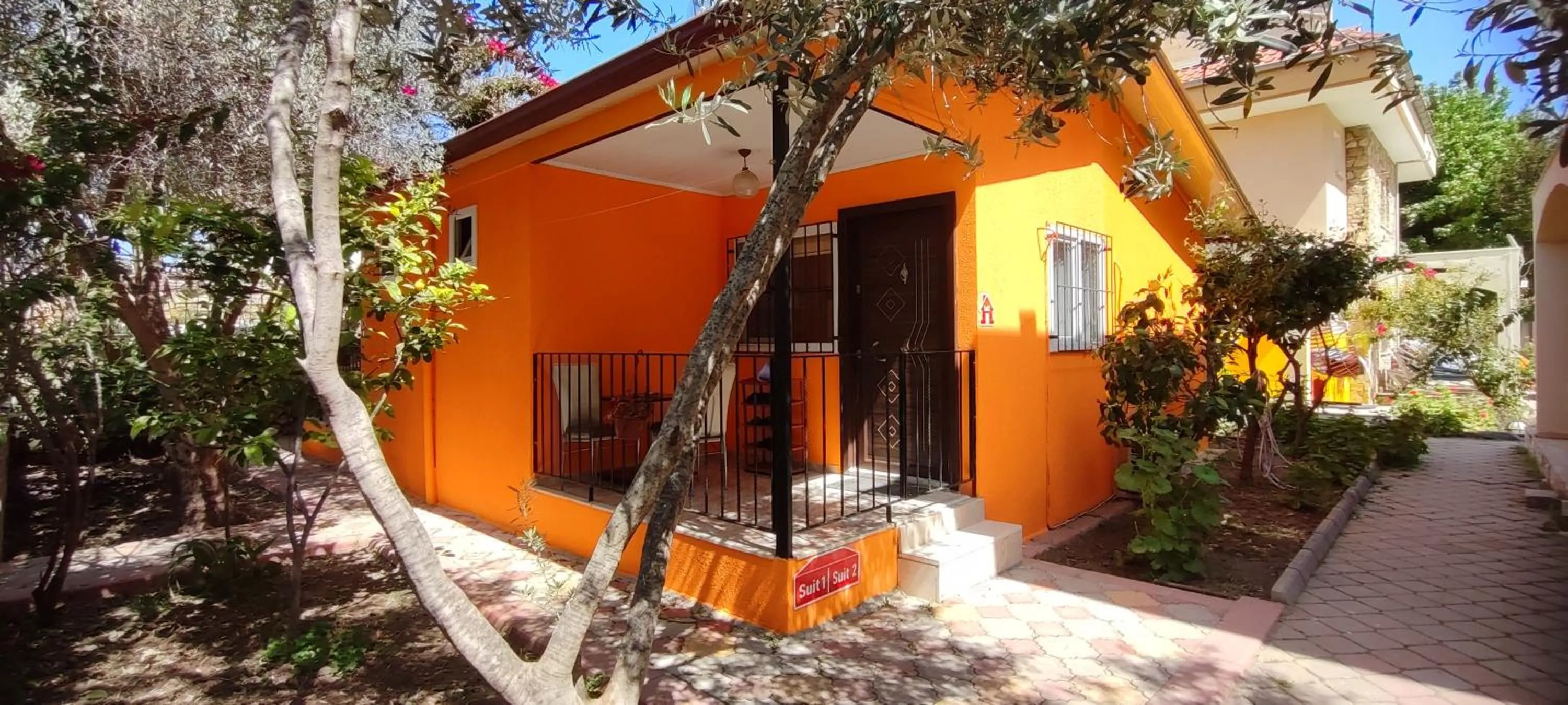 Patio in çileks apart otel