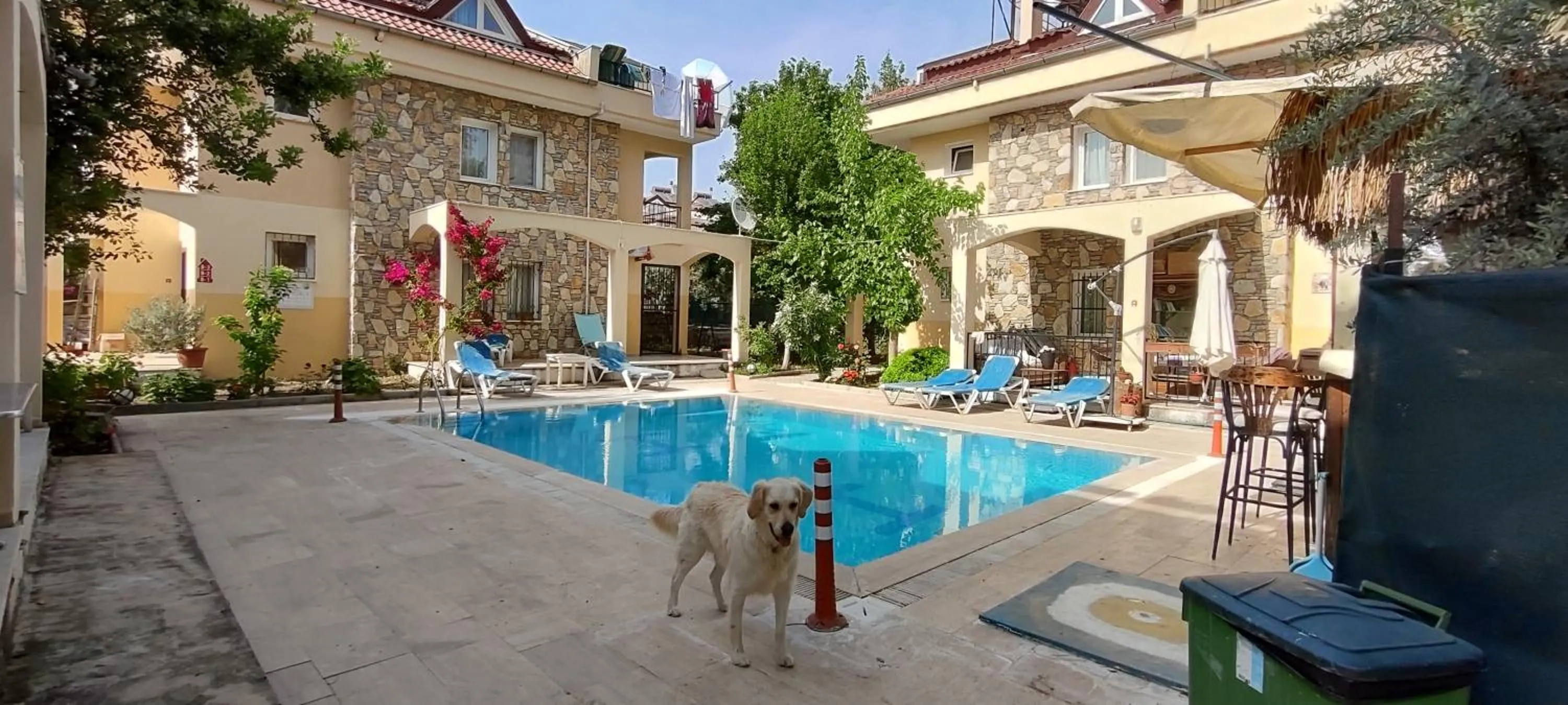 Property building in çileks apart otel