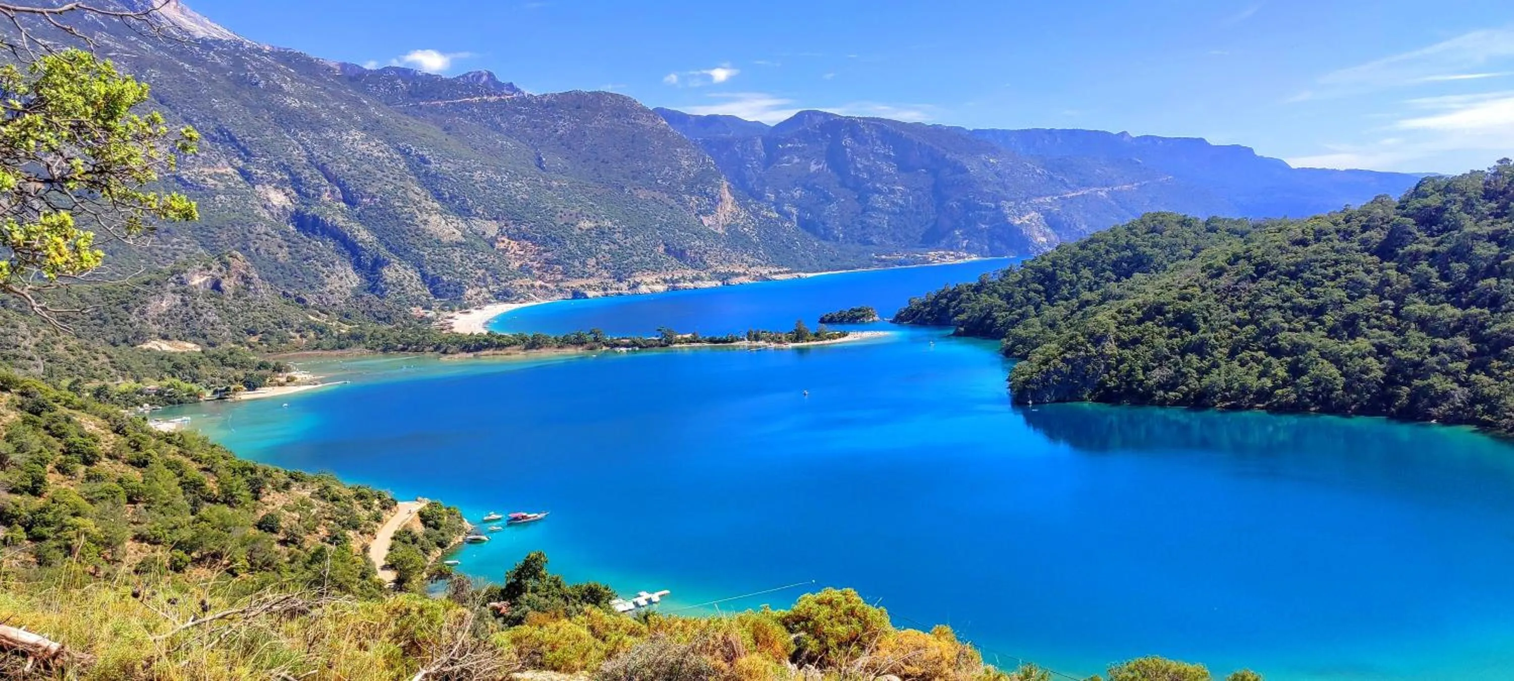 Area and facilities in çileks apart otel