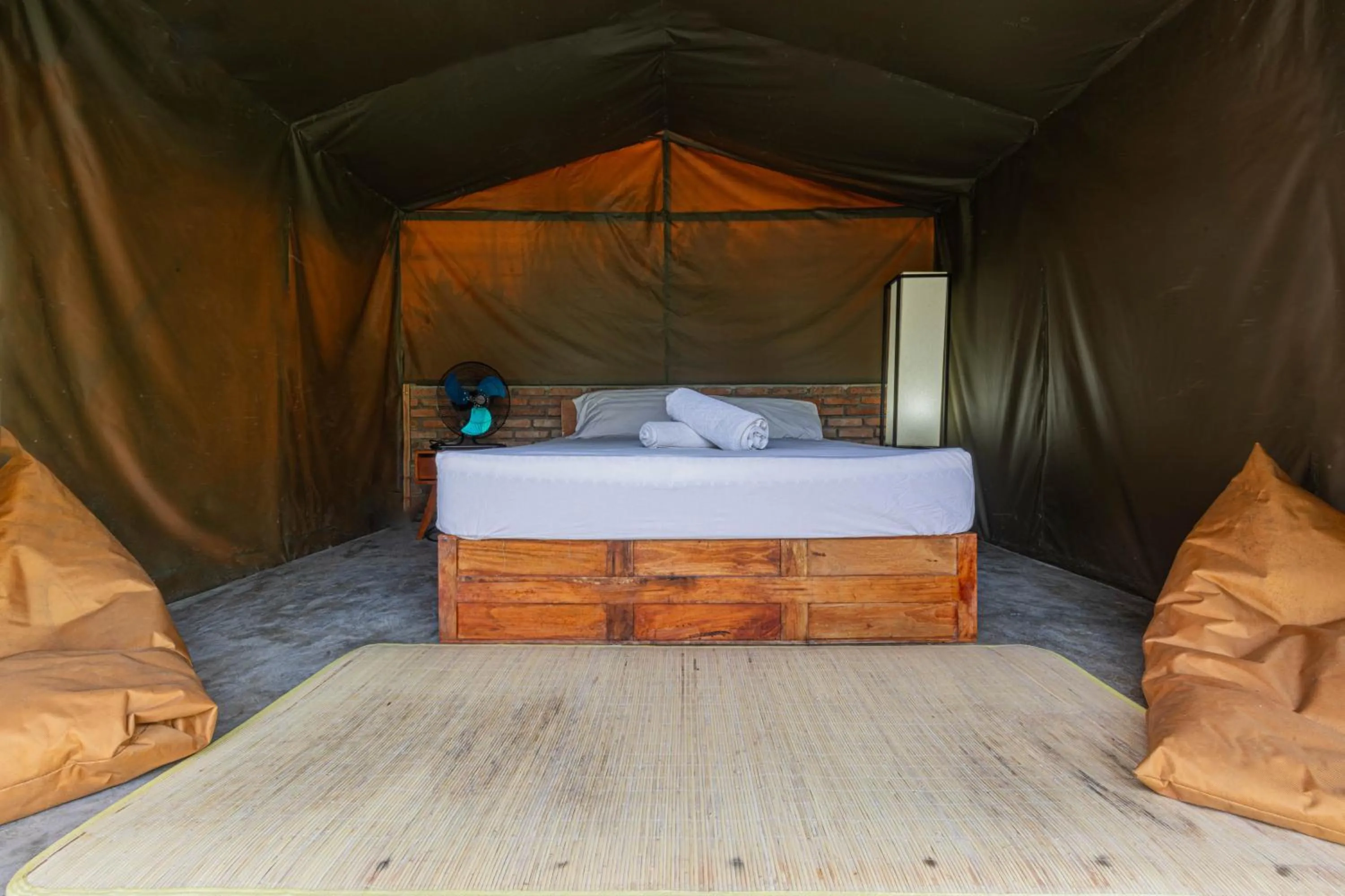 Bed in Kubu Selat Villa and Glamping