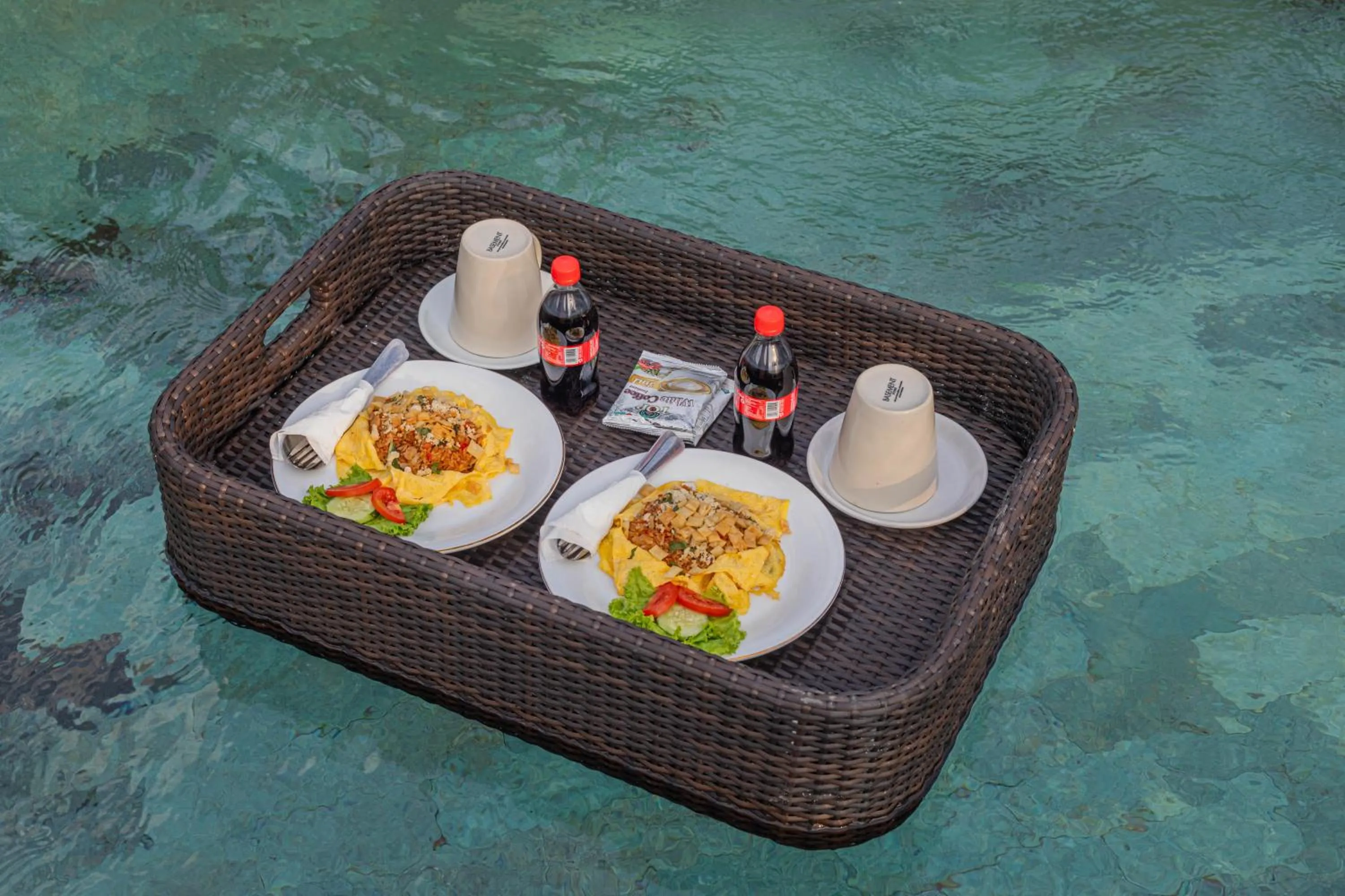 Food and drinks in Kubu Selat Villa and Glamping