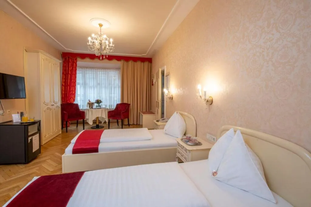 Bedroom, Bed in Pertschy Palais Hotel