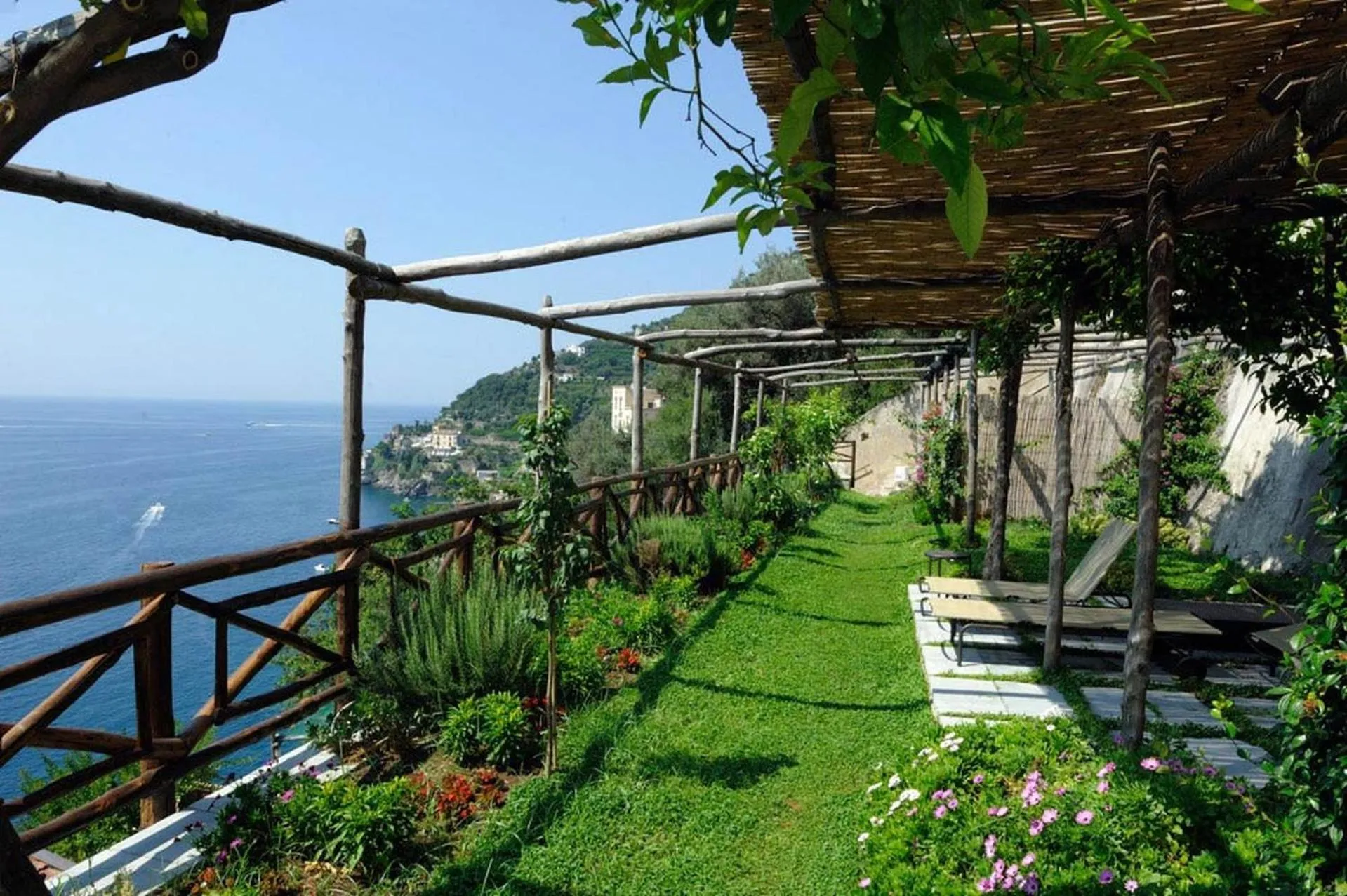 Villa Principessa Pool and Sea Access by Amalfivacation