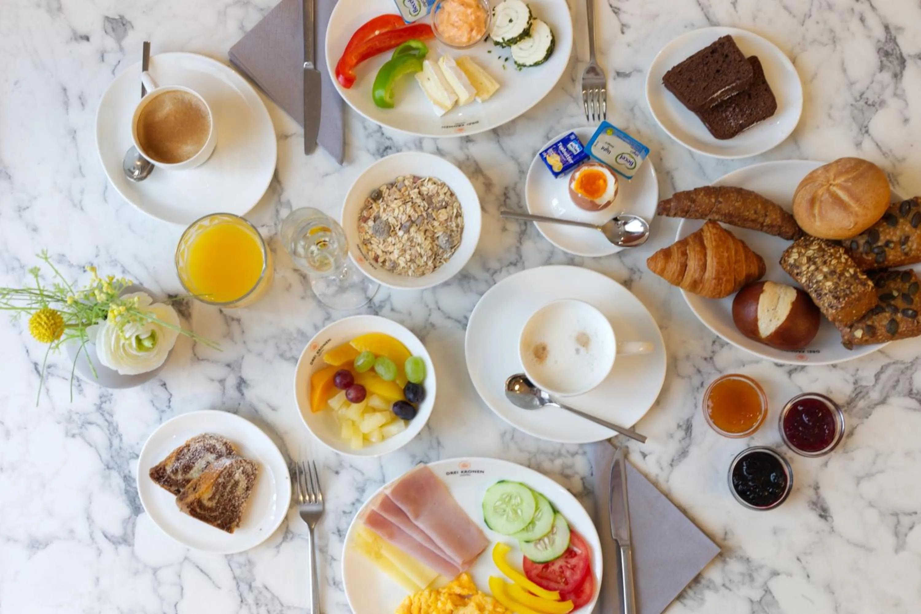 Breakfast in Drei Kronen Hotel Wien City