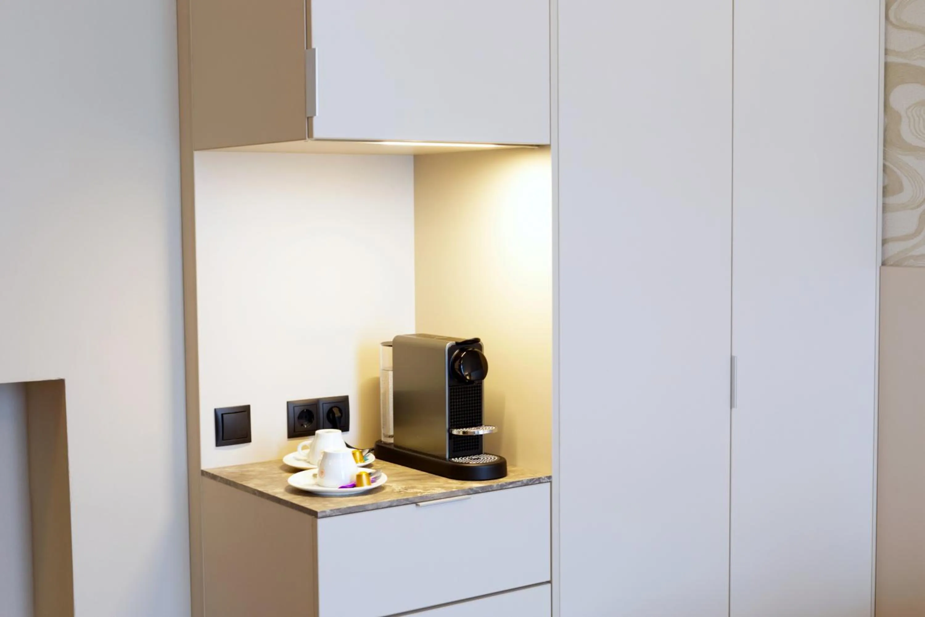 Coffee/tea facilities in Drei Kronen Hotel Wien City