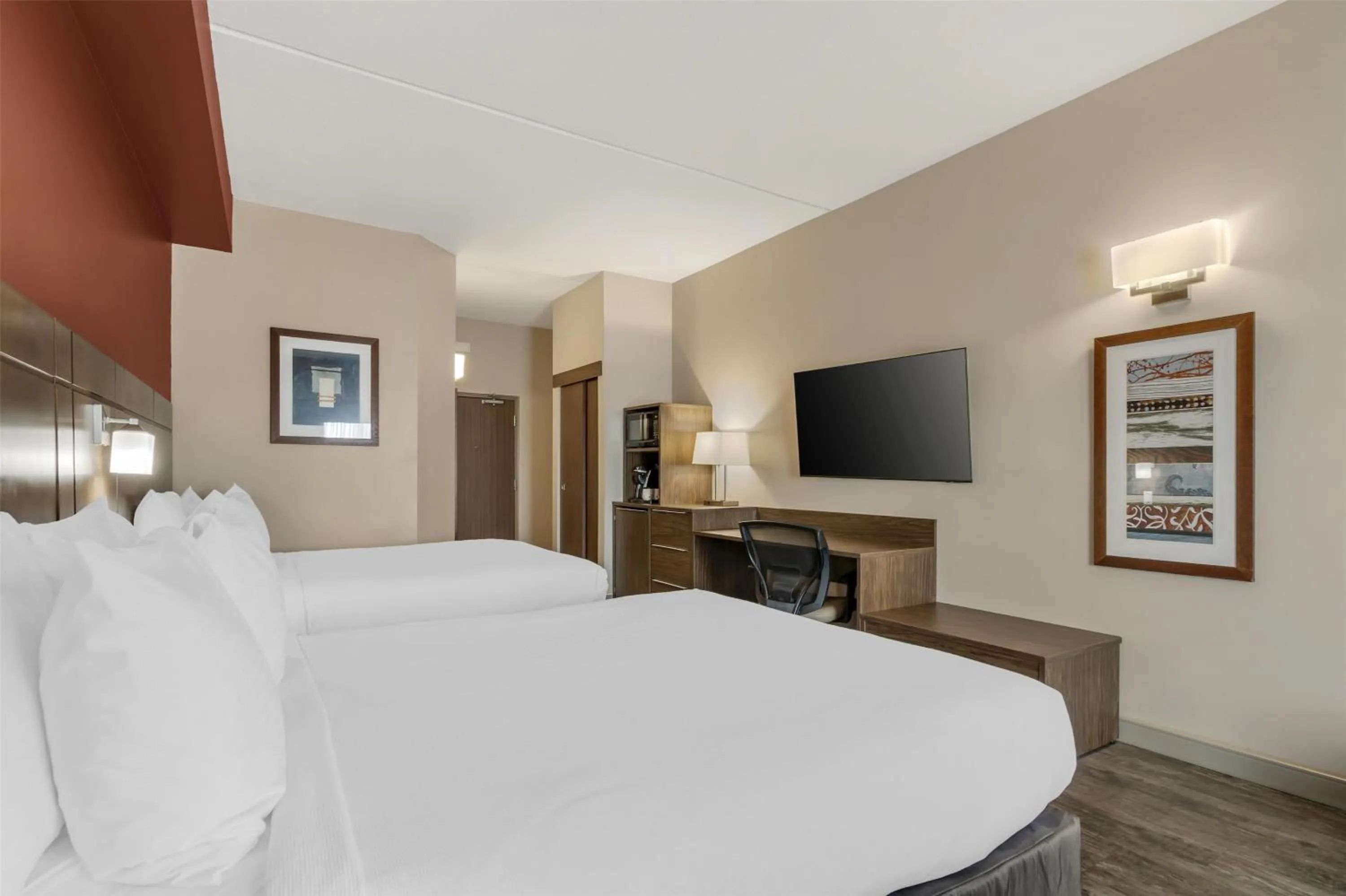Bedroom, Bed in Best Western Plus Winnipeg West