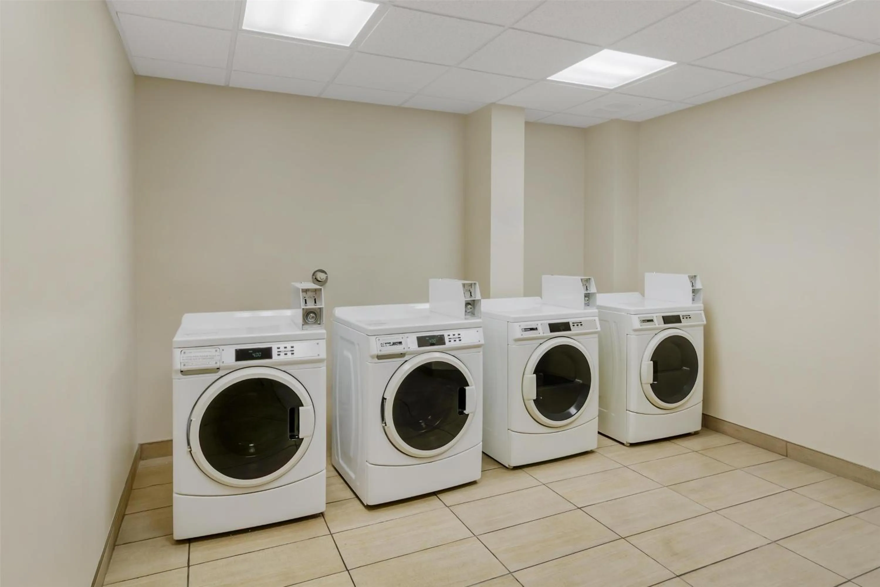 Property building in Best Western Plus Winnipeg West