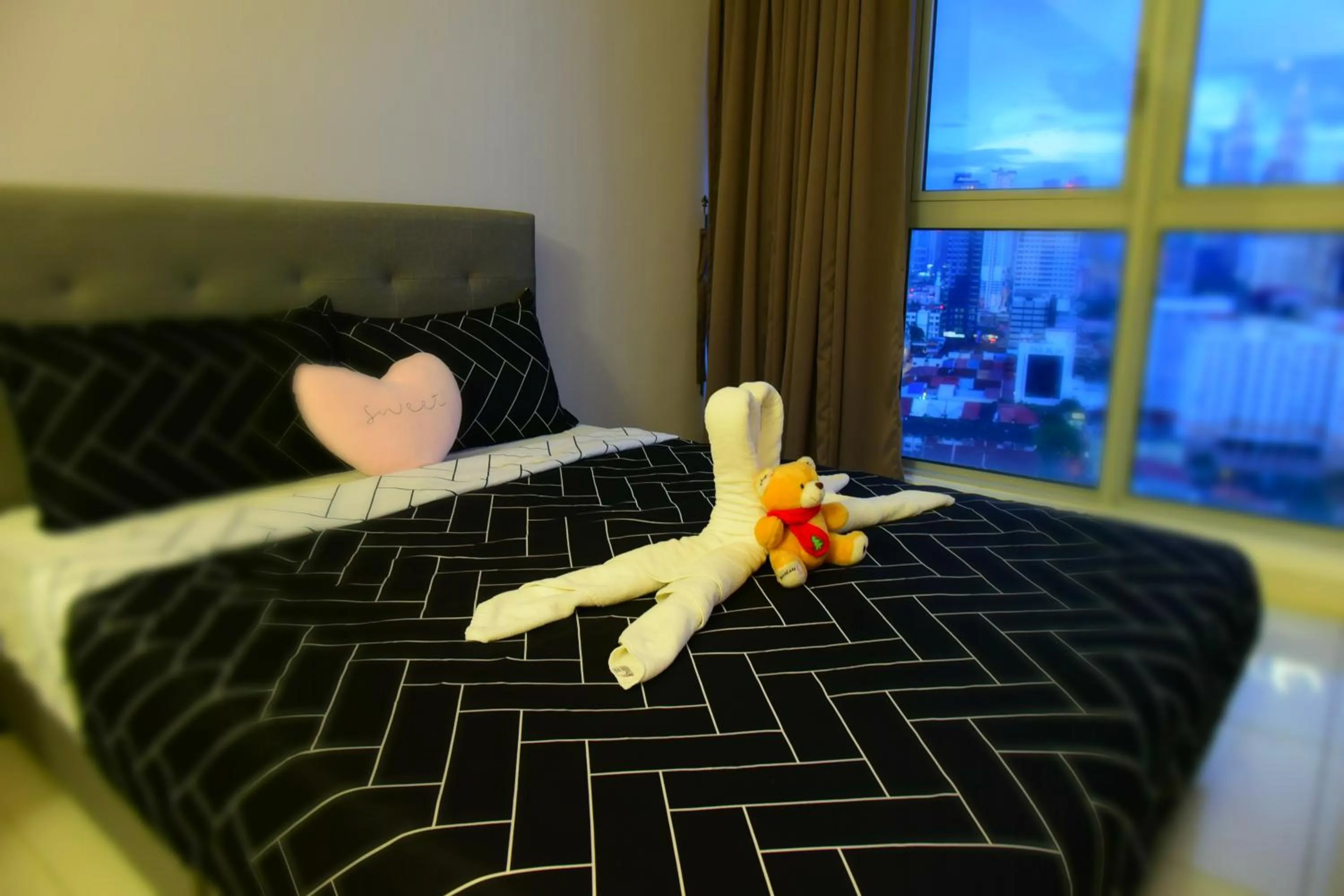 Wonderful KLCC View at Regalia Suites