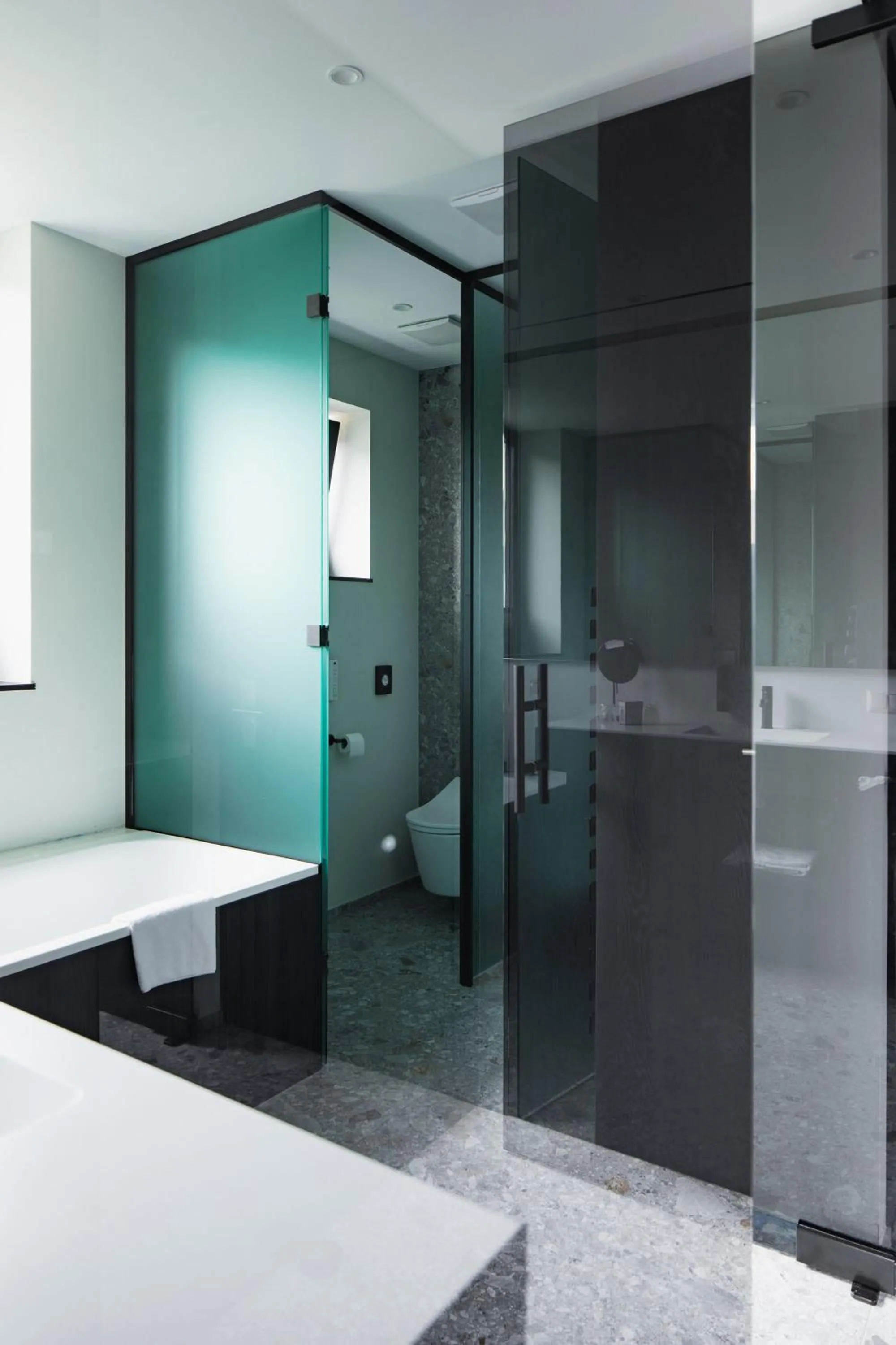 Shower in Stadthotel Goldenes Schiff