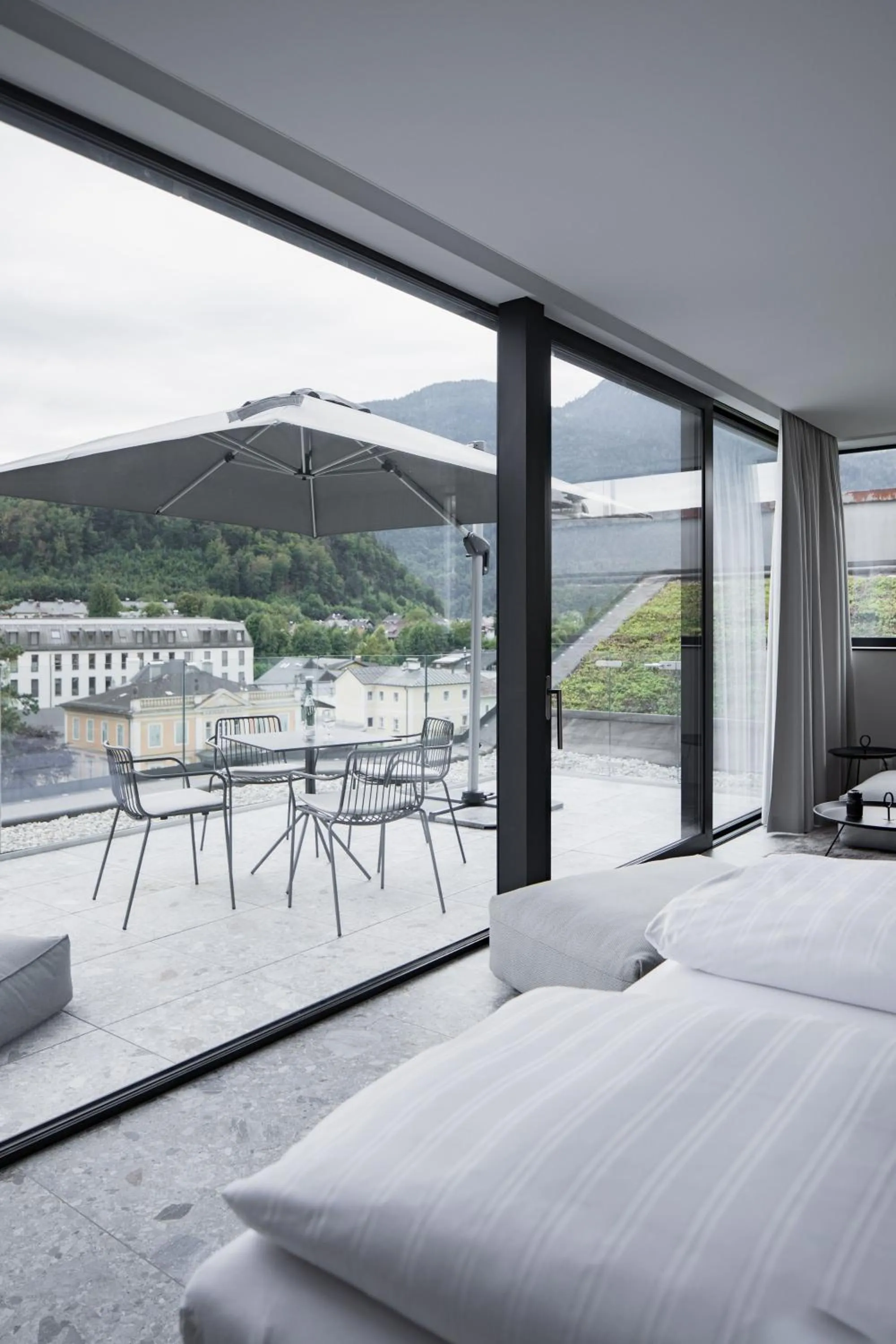 View (from property/room), Bed in Stadthotel Goldenes Schiff