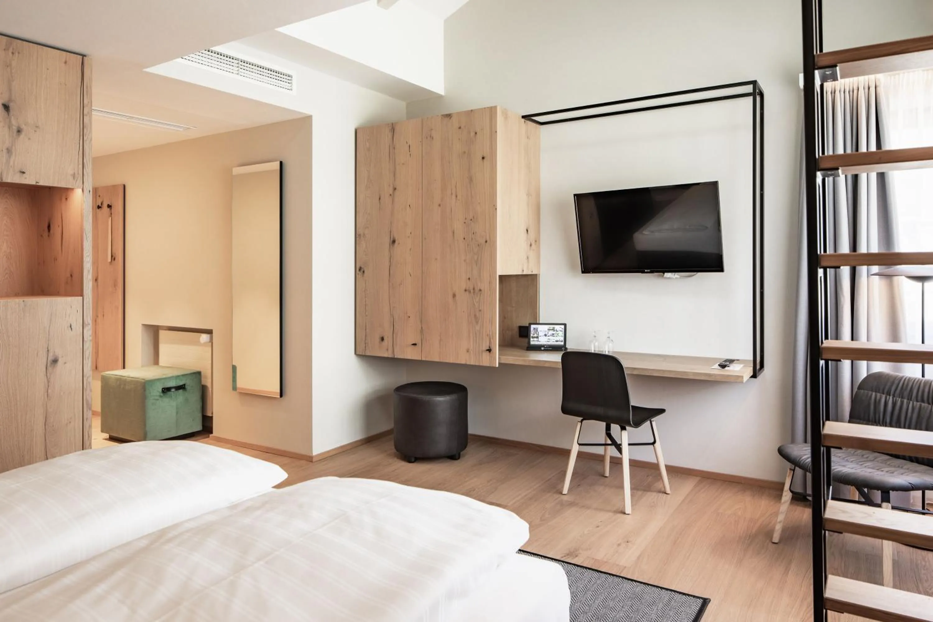 TV and multimedia, Bed in Stadthotel Goldenes Schiff