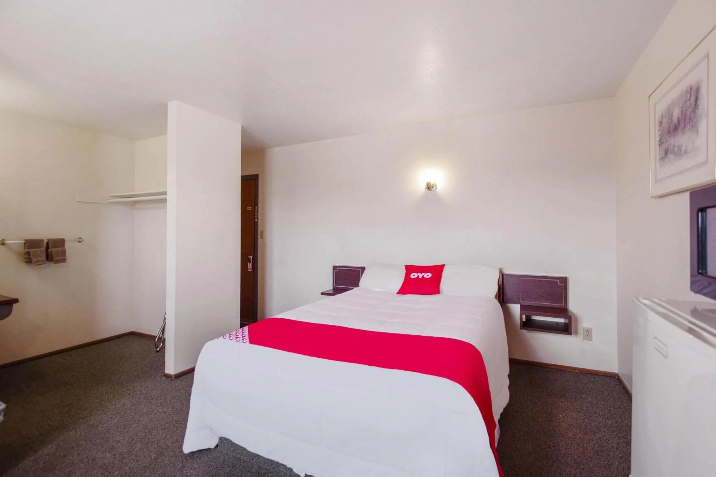 Bedroom, Bed in OYO Hotel Cheyenne Wells - US 40