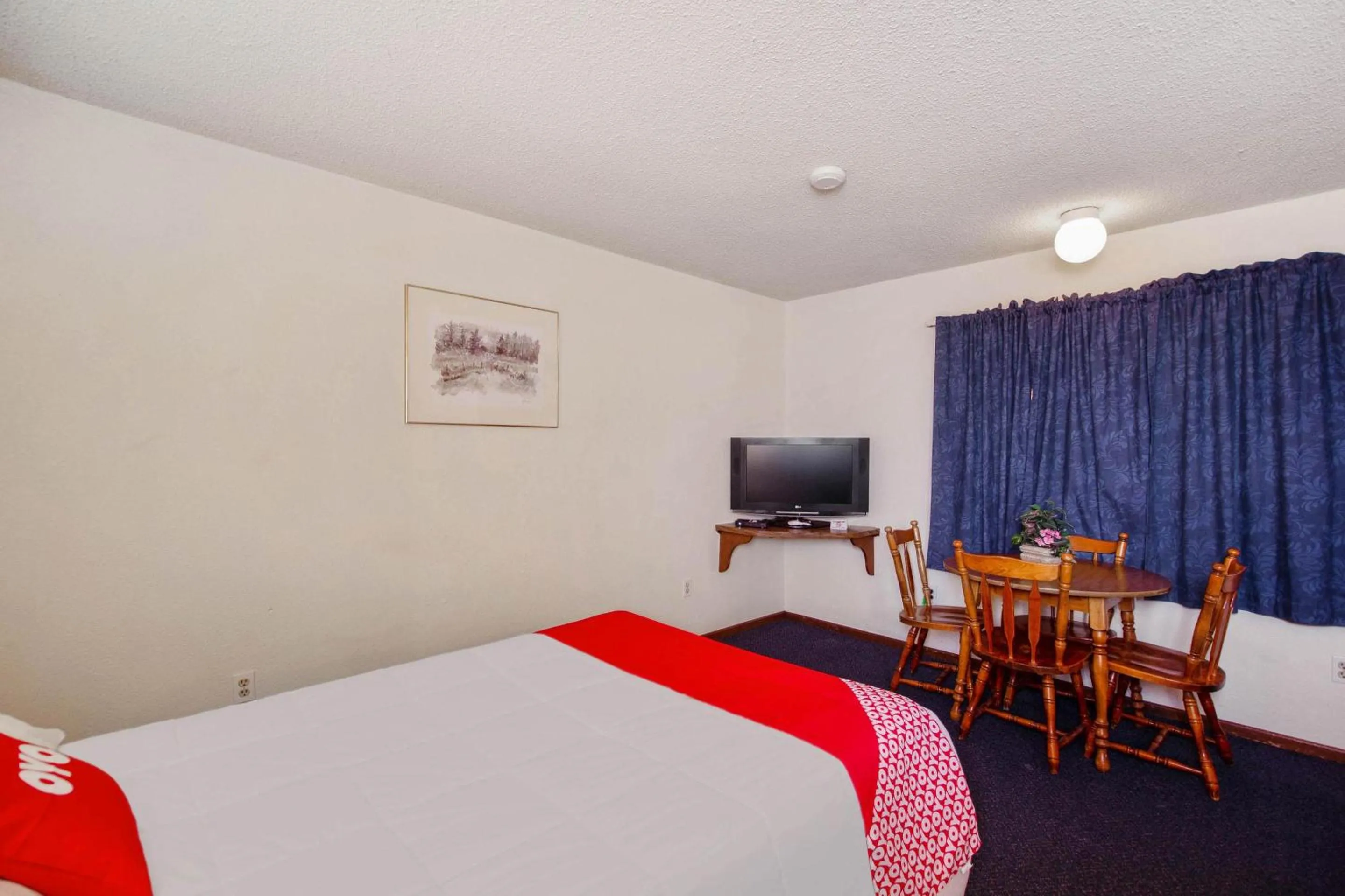 Bedroom, Bed in OYO Hotel Cheyenne Wells - US 40