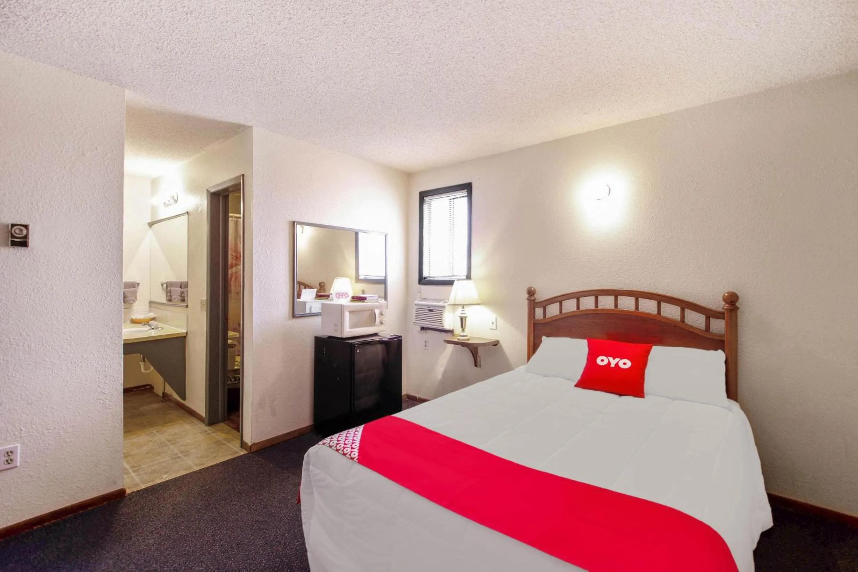 Bedroom, Bed in OYO Hotel Cheyenne Wells - US 40