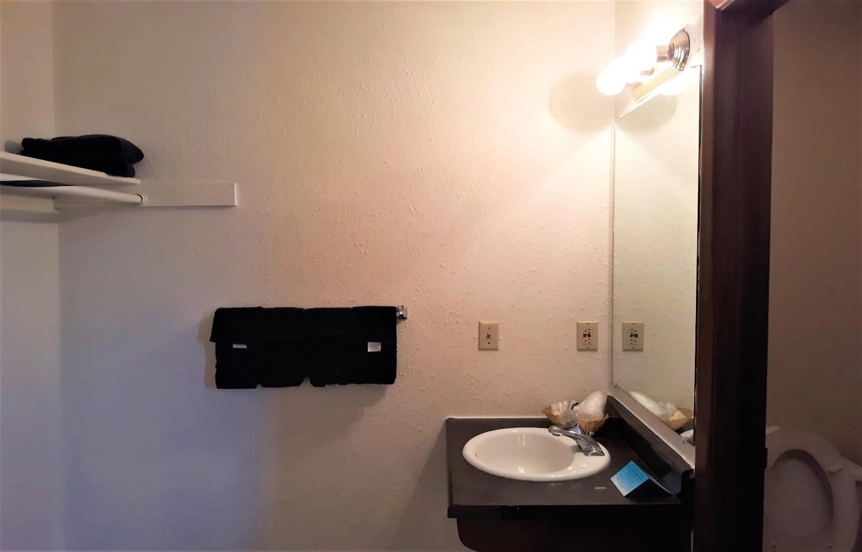 Bathroom in OYO Hotel Cheyenne Wells - US 40